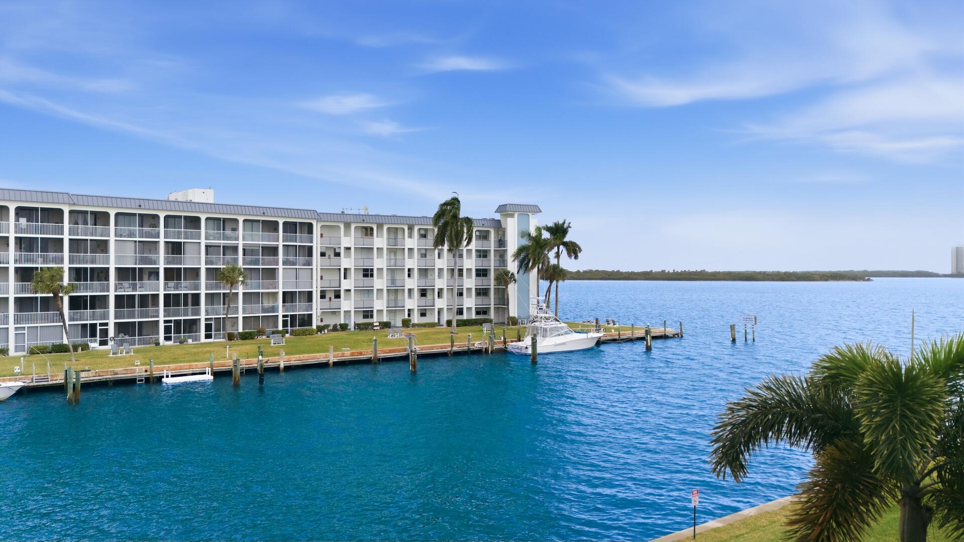 111 Shore Court 305-C, North Palm Beach Unit: 305-C