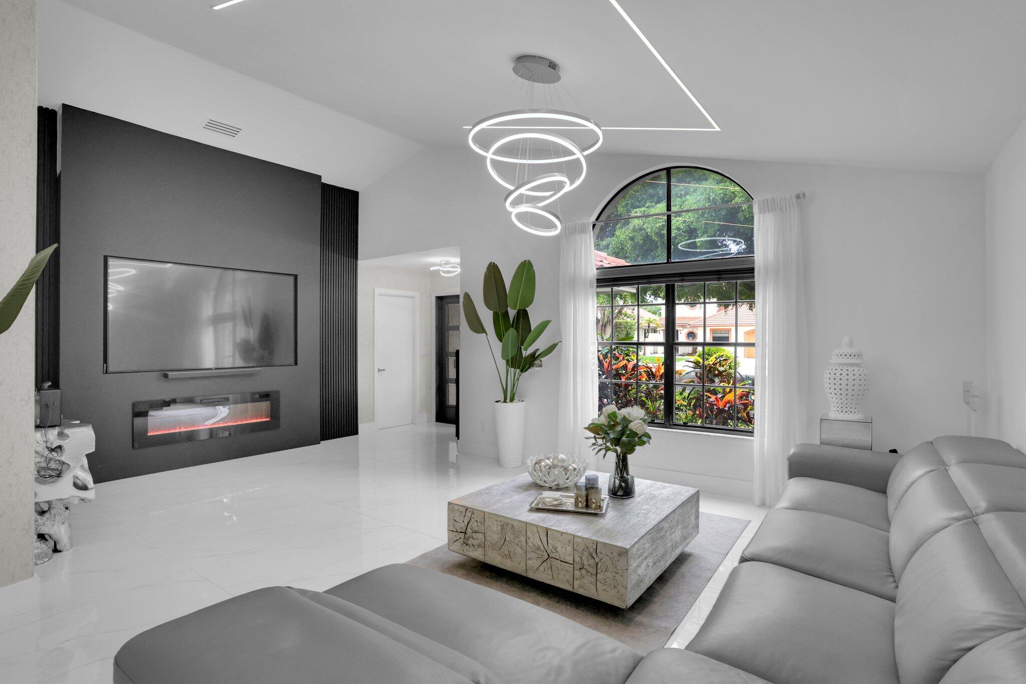469 NW 38th Avenue