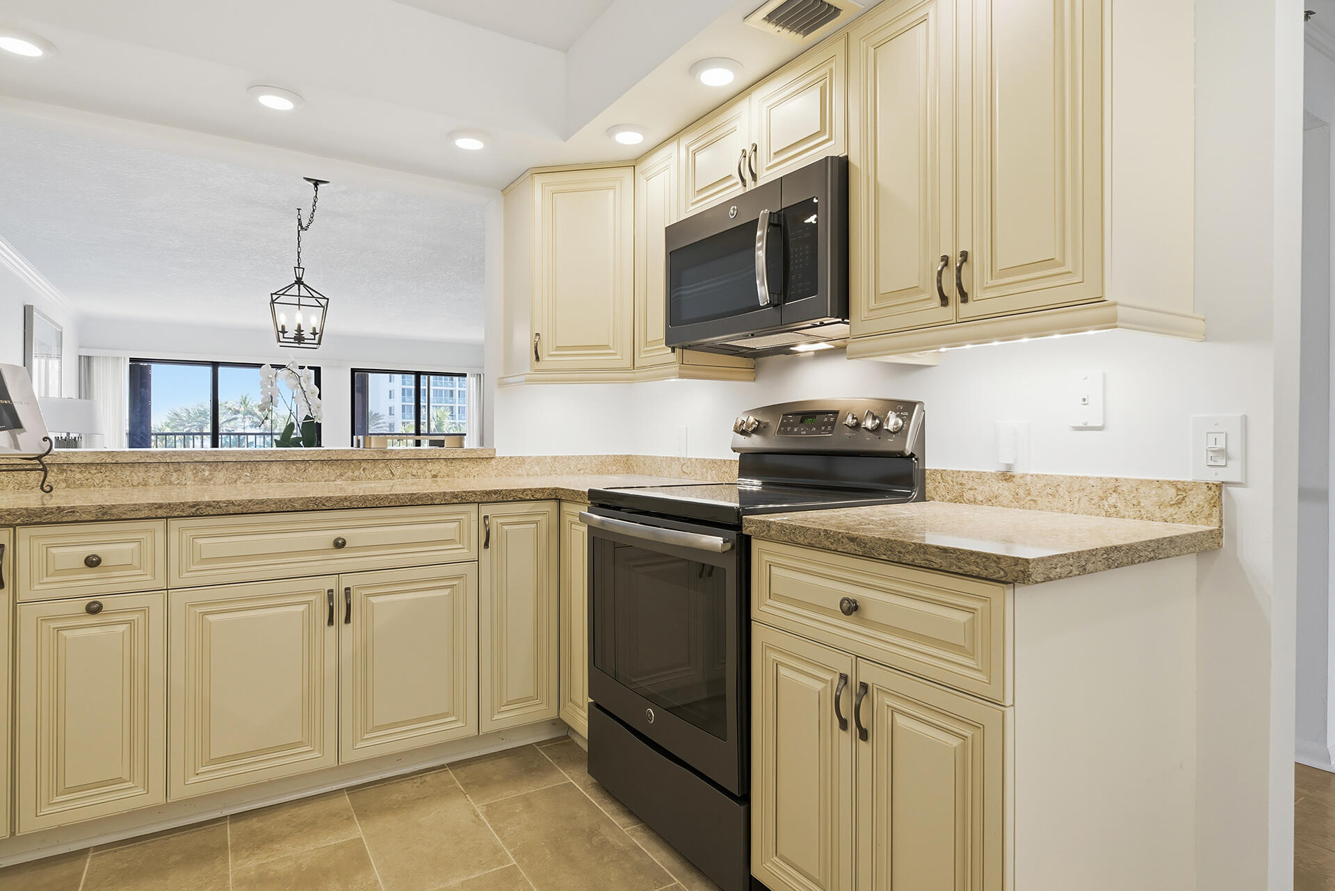 500 Ocean Trail Way 508