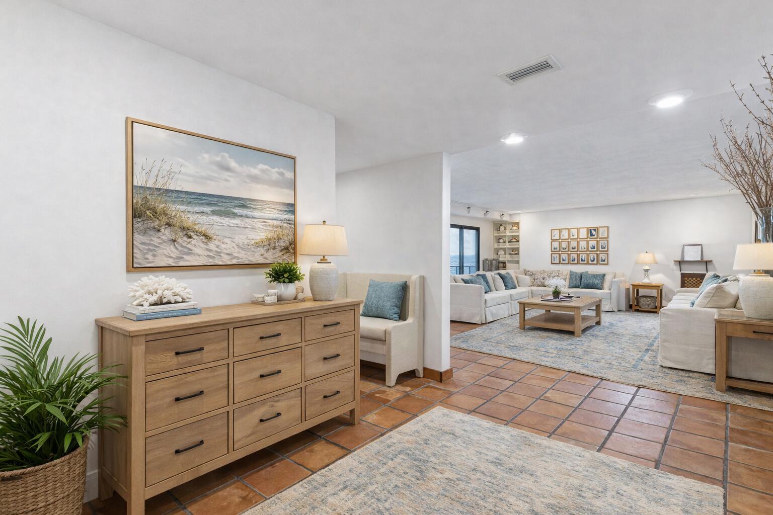 2155 S Ocean Boulevard S 19