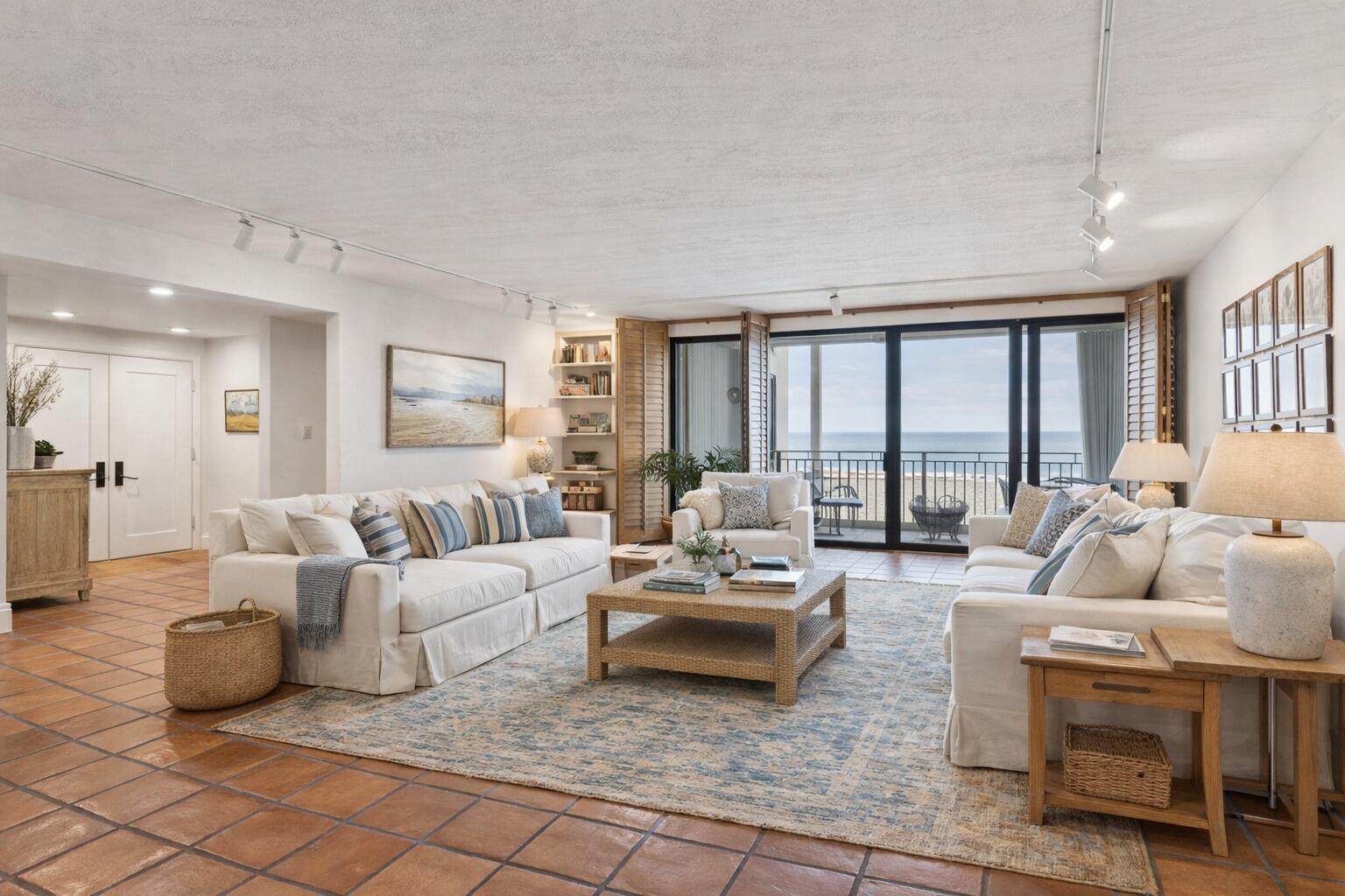 2155 S Ocean Boulevard S 19