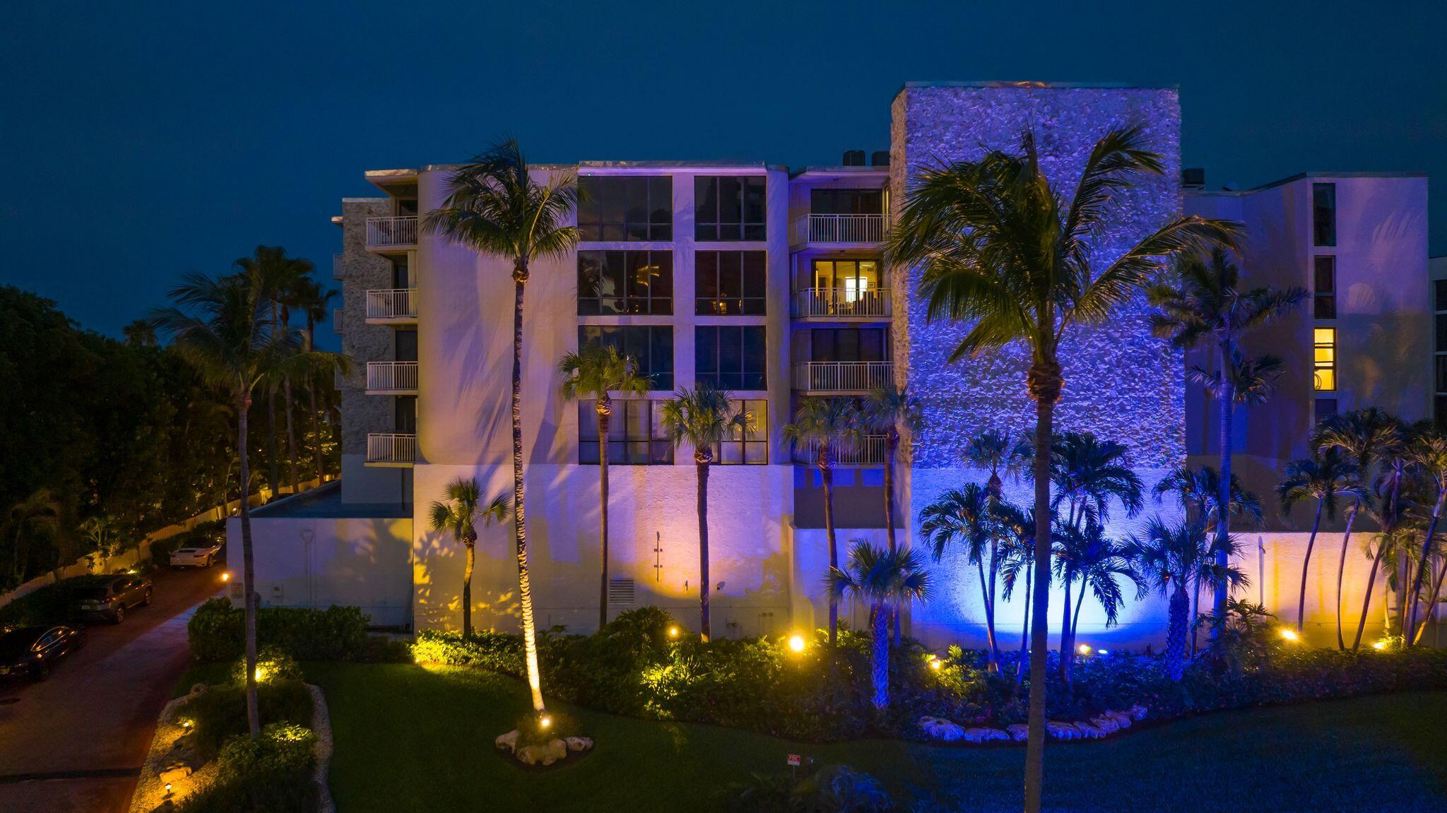 2155 S Ocean Boulevard S 19