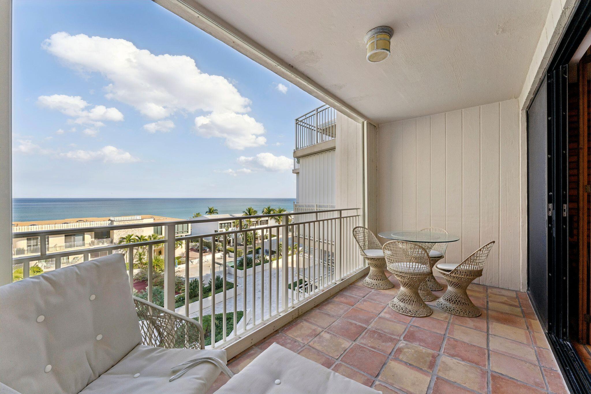 2155 S Ocean Boulevard S 19