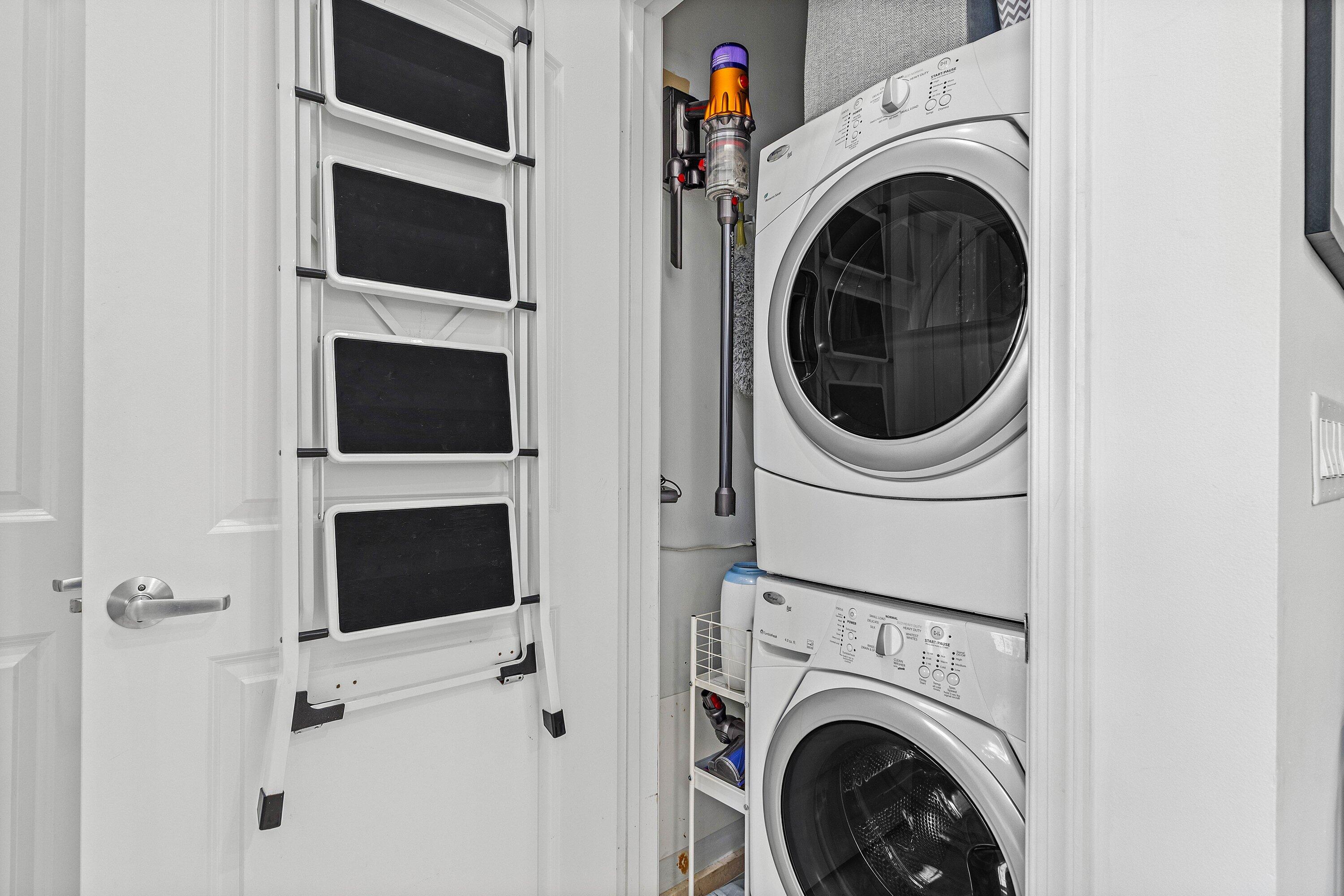 701 S Olive Avenue 515