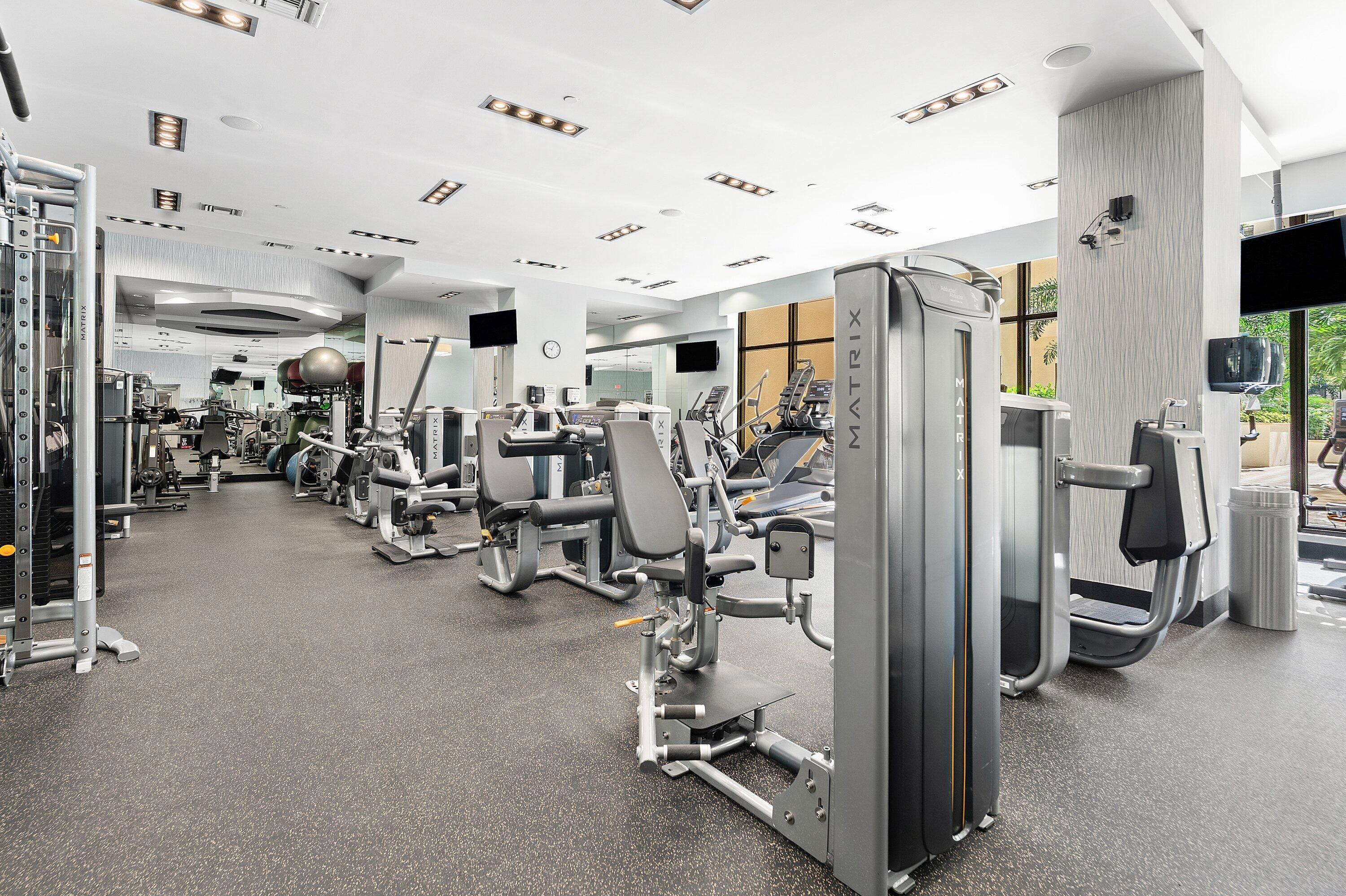 701 S Olive Avenue 515