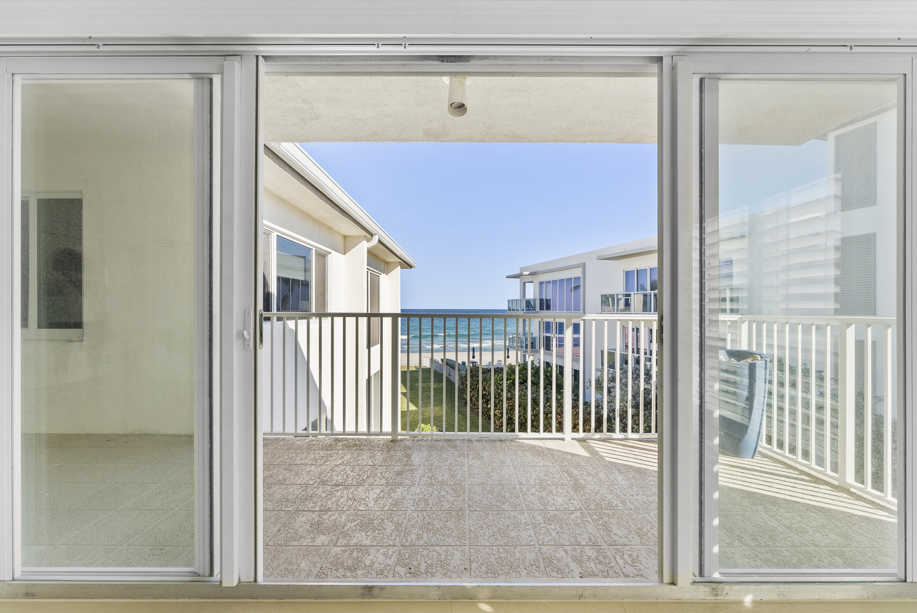 1203 Hillsboro Mile P3, Hillsboro Beach Unit: P3