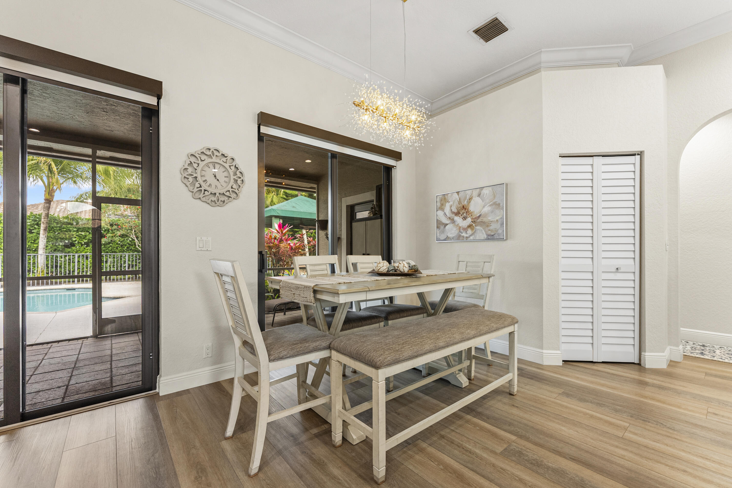 12212 Rockledge Circle