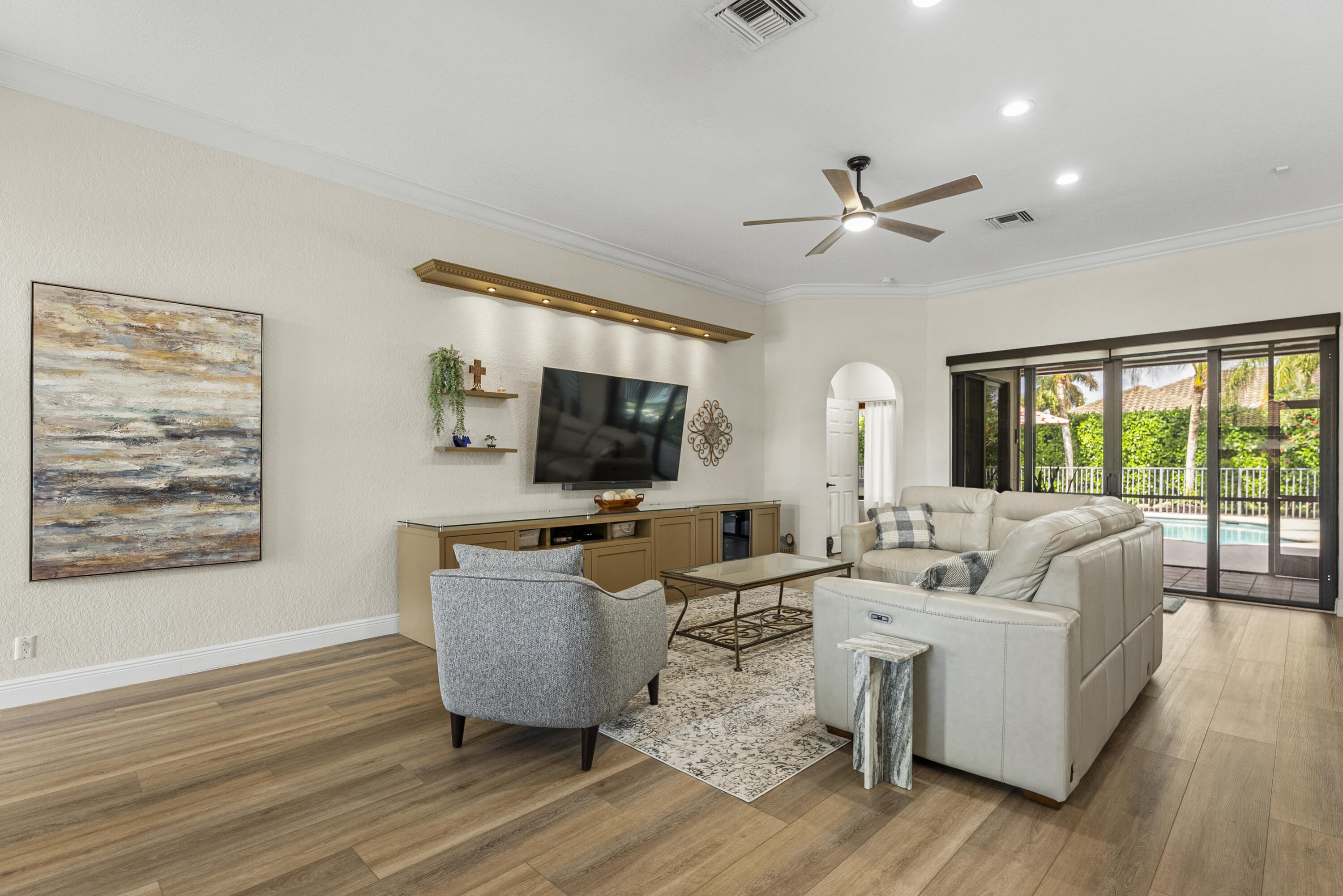 12212 Rockledge Circle