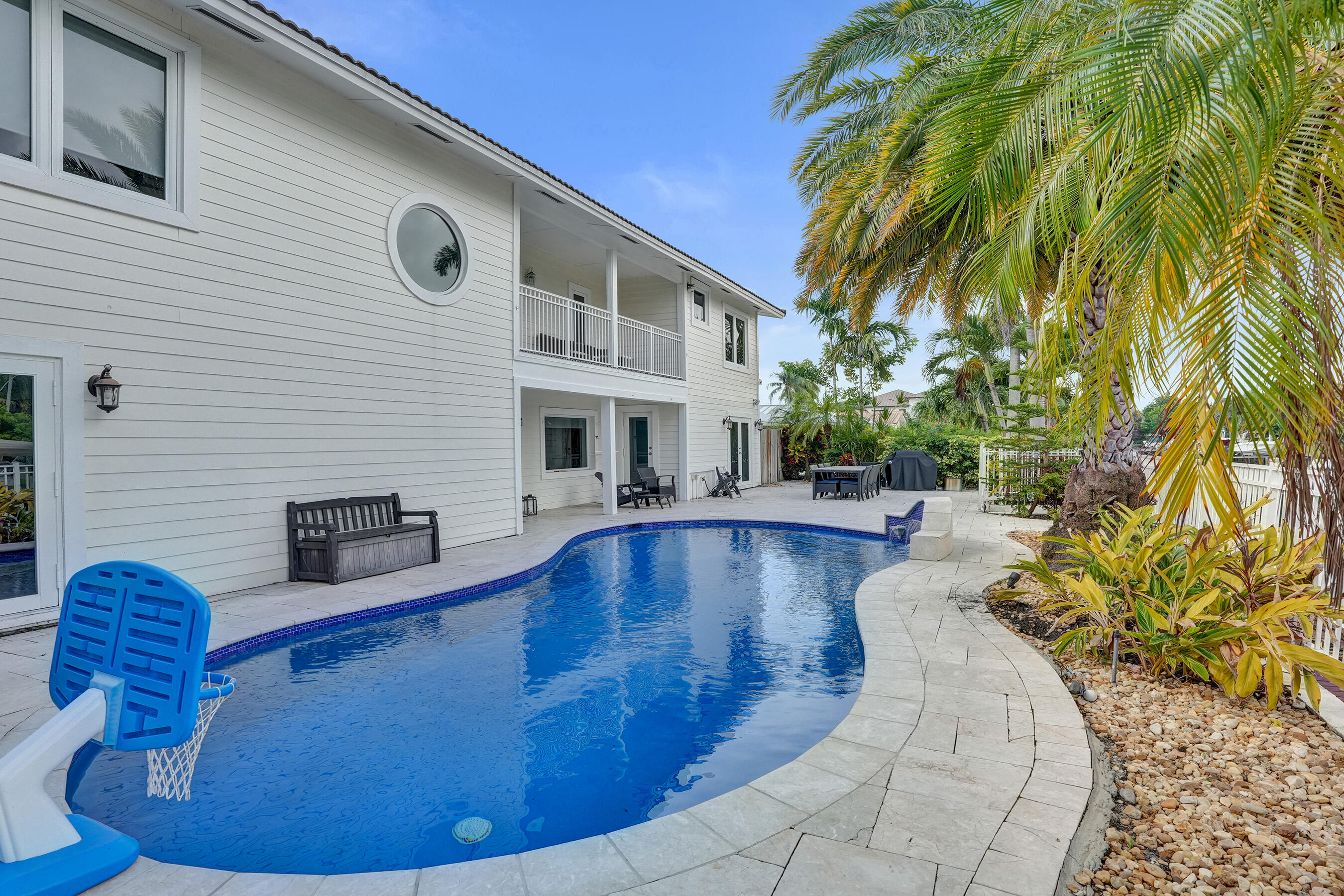 4011 NE 26th Avenue, Lighthouse Point