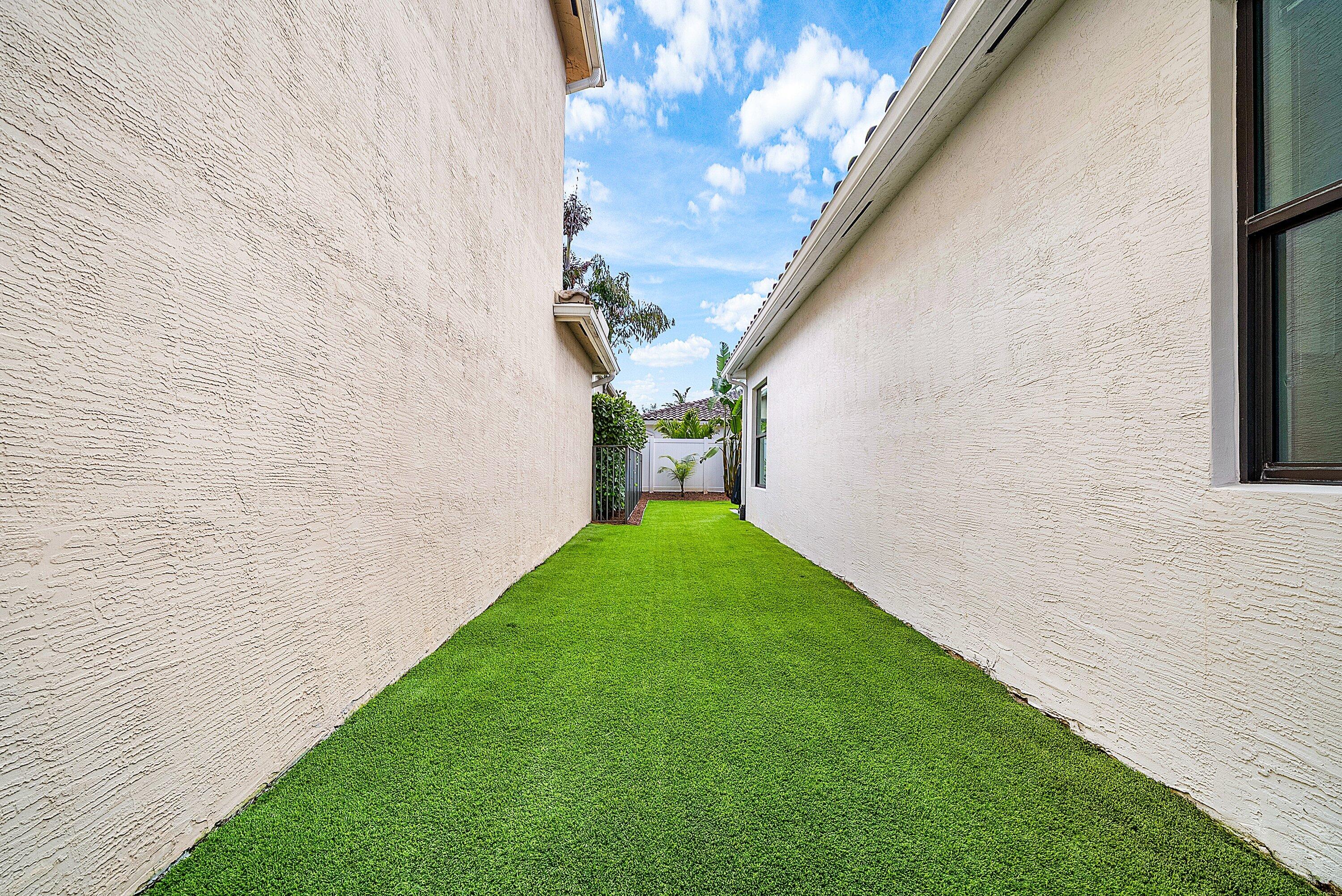 7866 Clay Mica Court