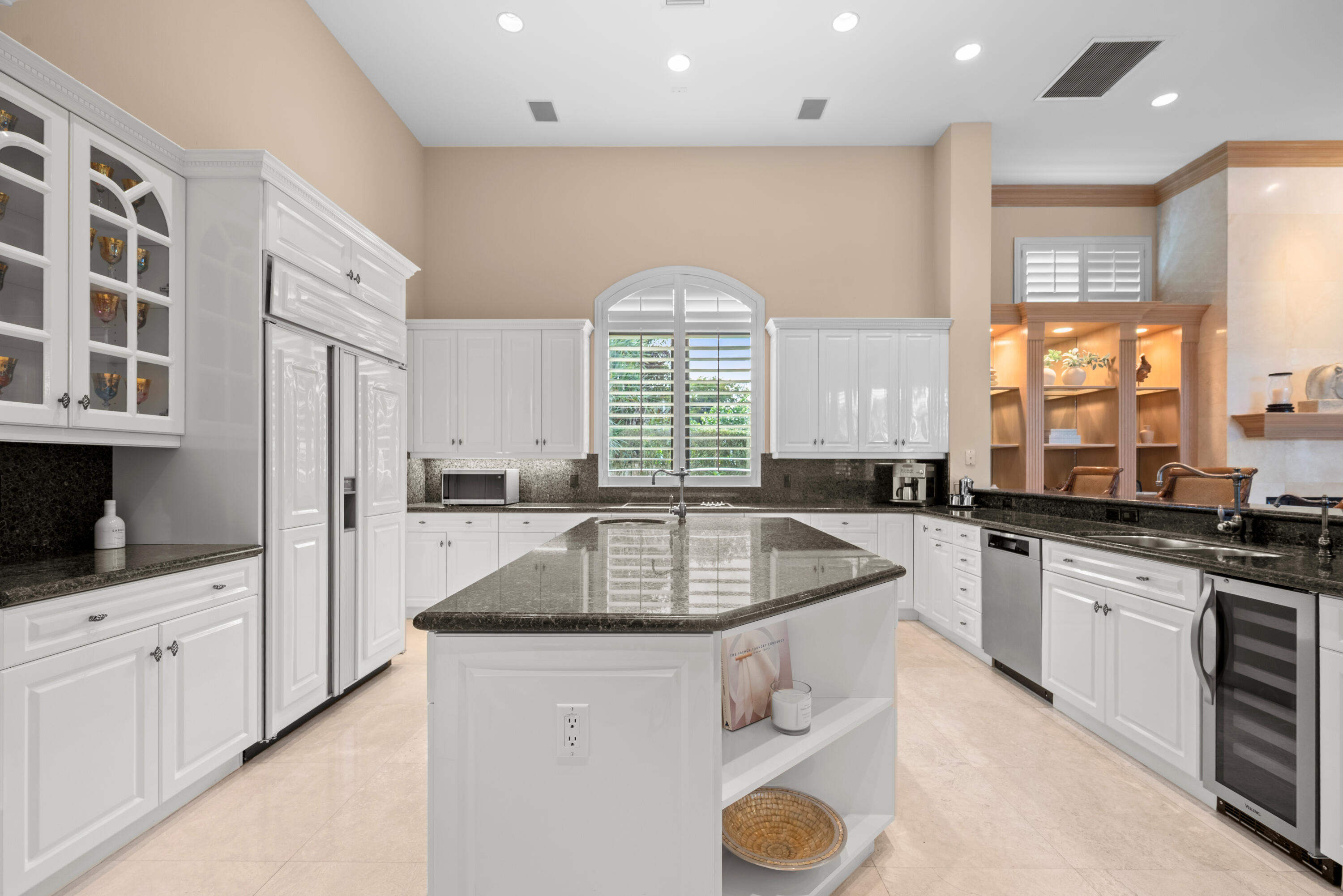 18800 Long Lake Drive