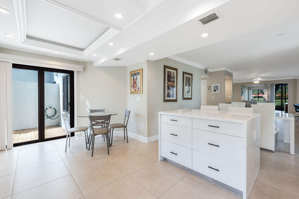 15351 Strathearn Drive 10302