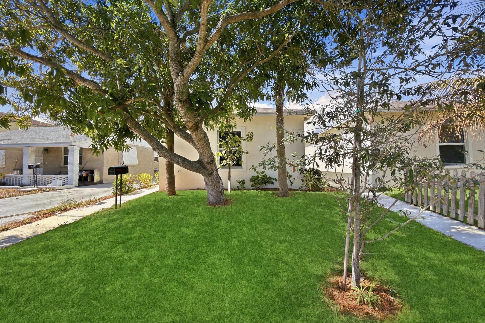 607 N F Street, Lake Worth