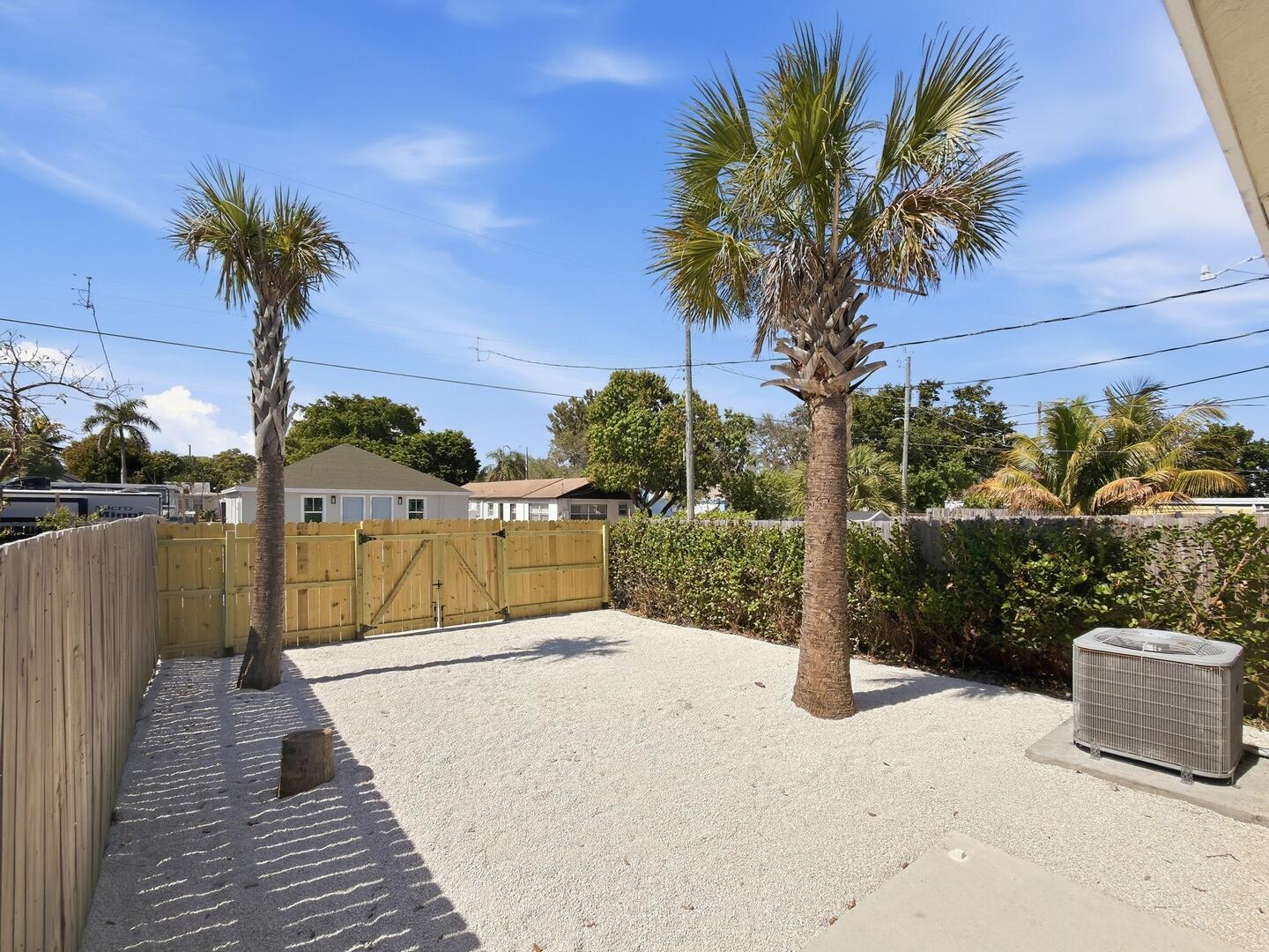 607 N F Street, Lake Worth