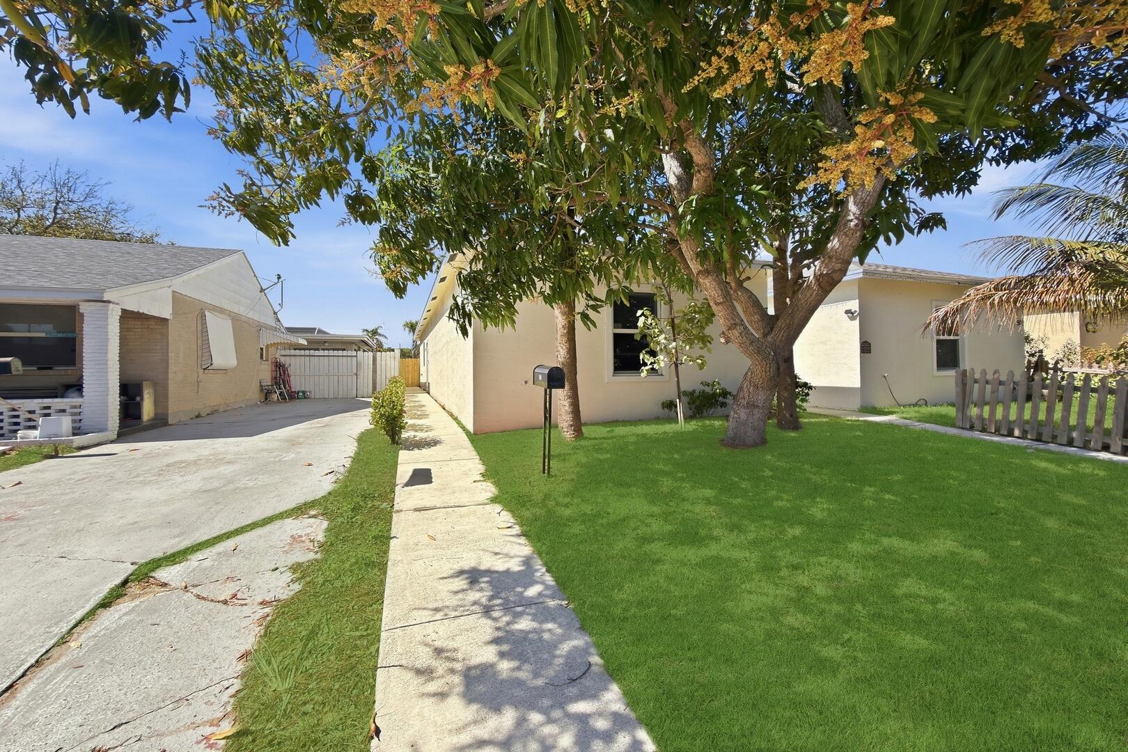 607 N F Street, Lake Worth