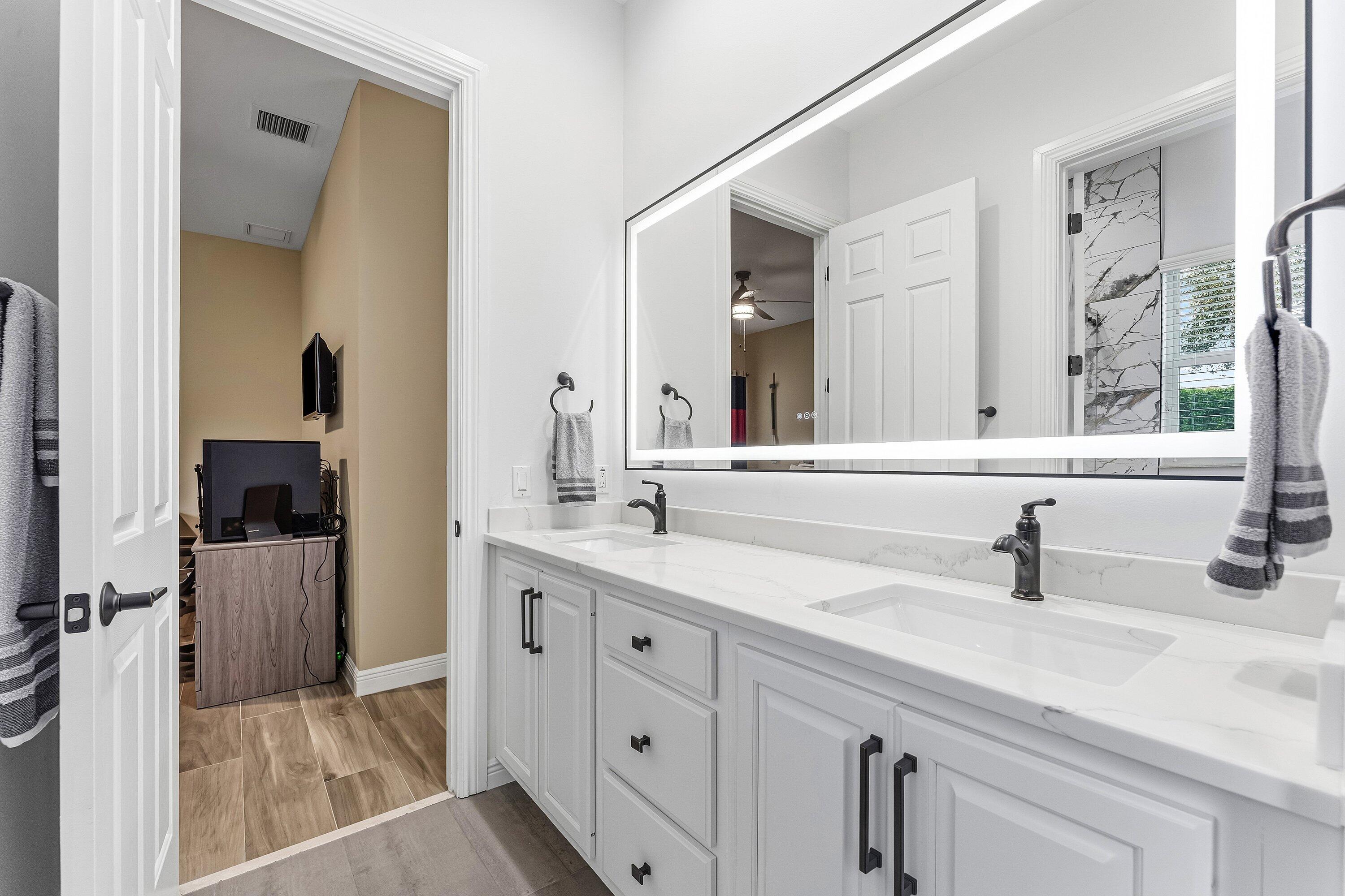 8880 S Kendale Circle