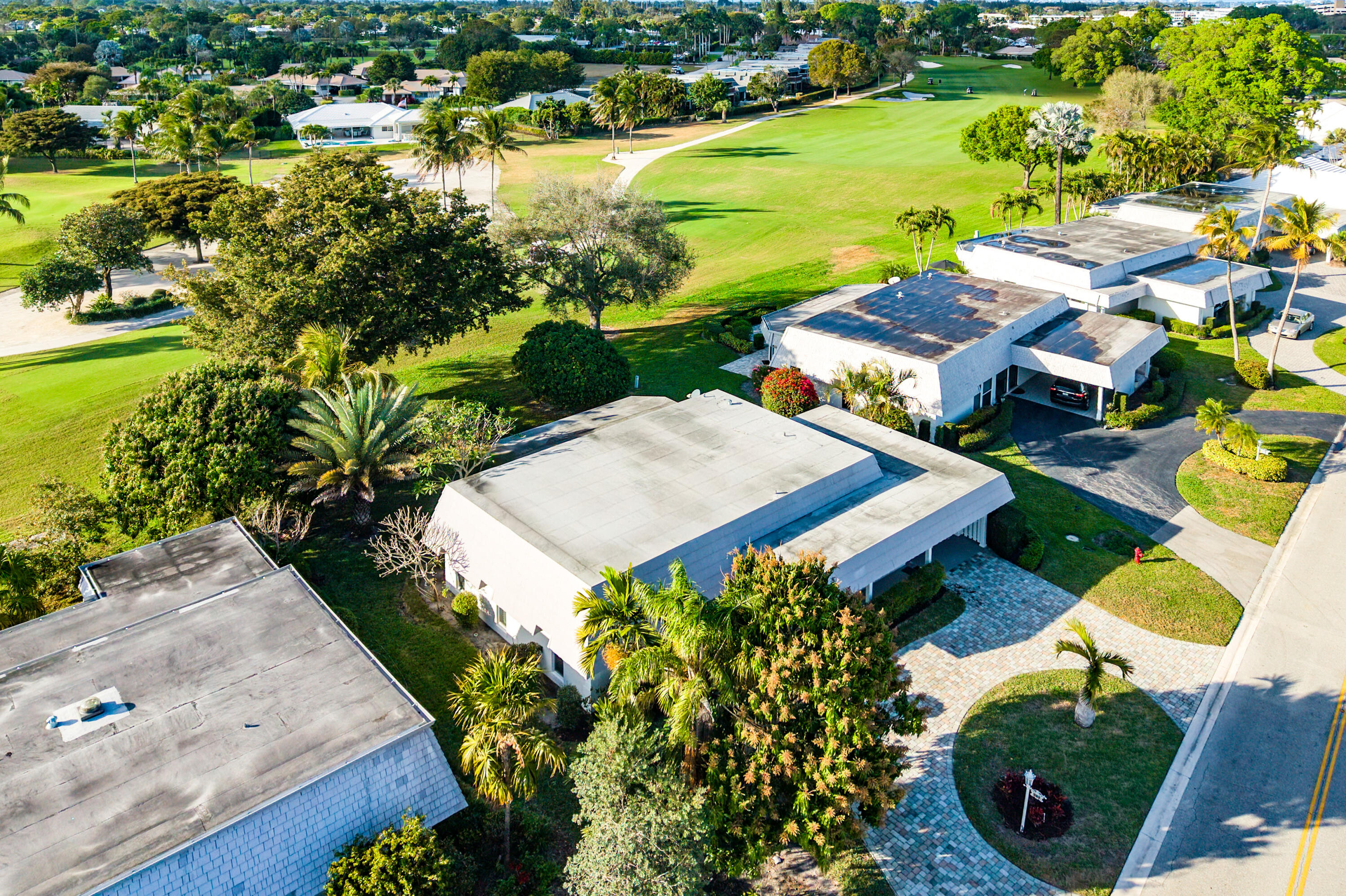 383 Villa Drive S