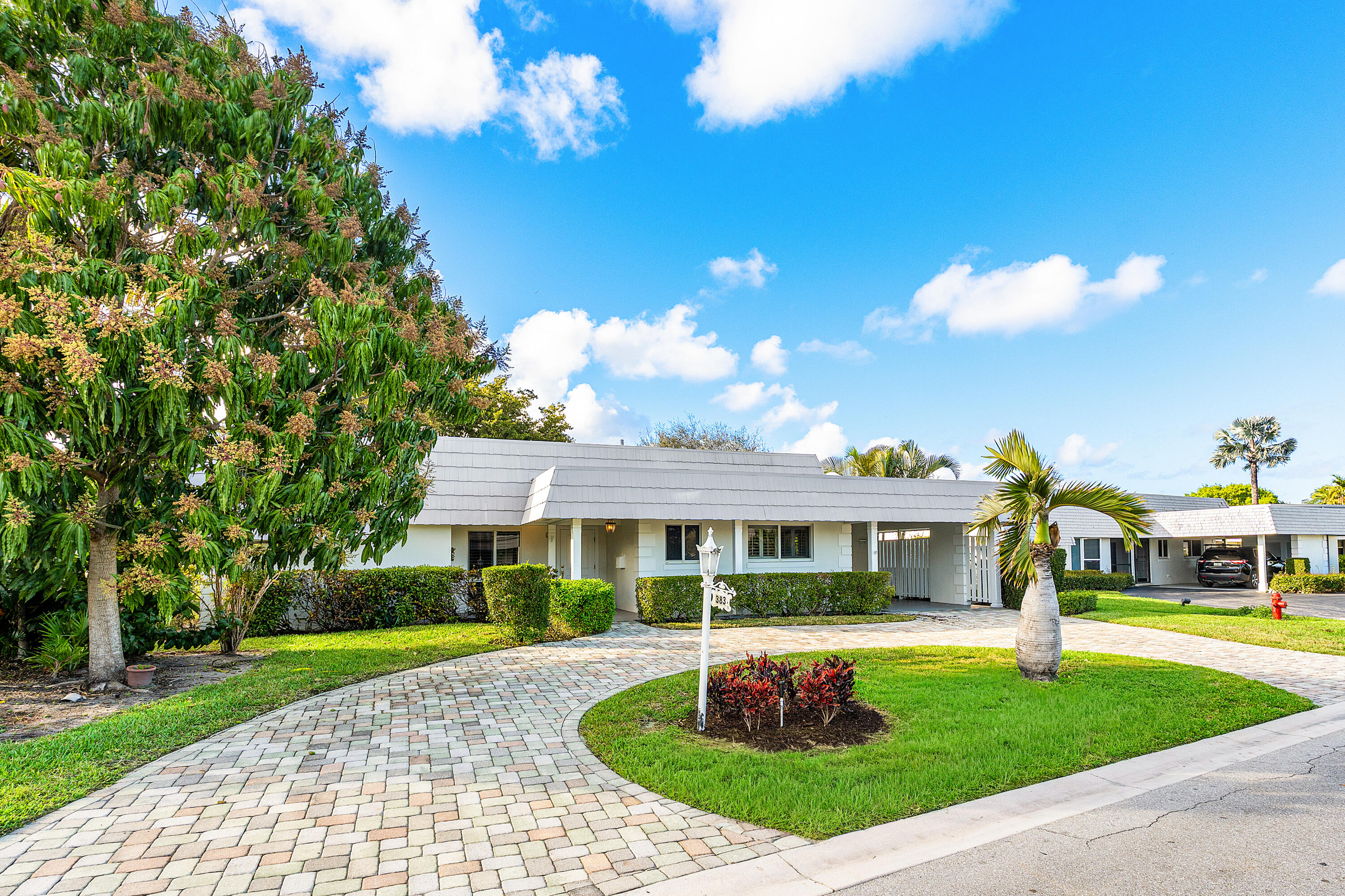 383 Villa Drive S