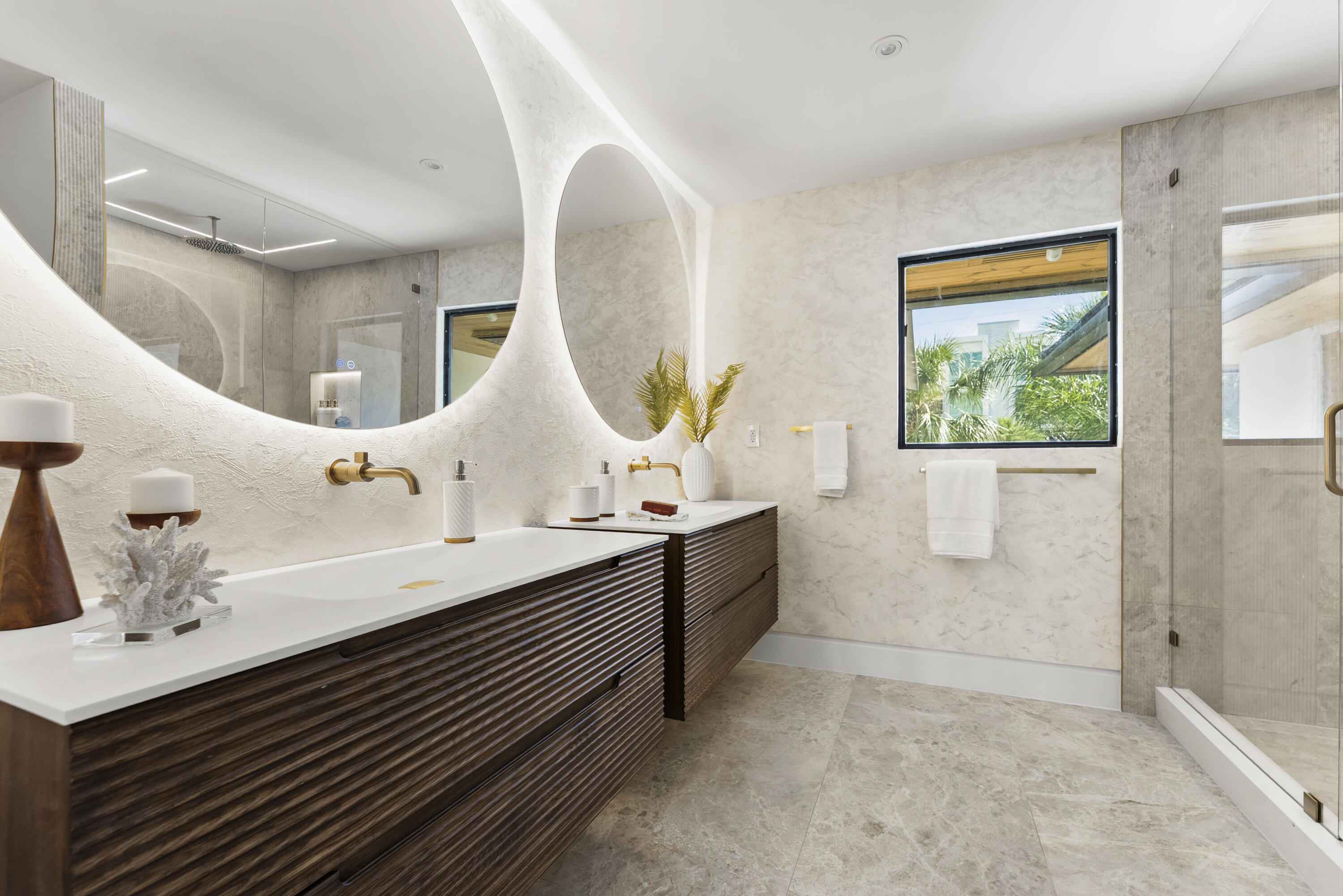 1690 S Ocean Boulevard