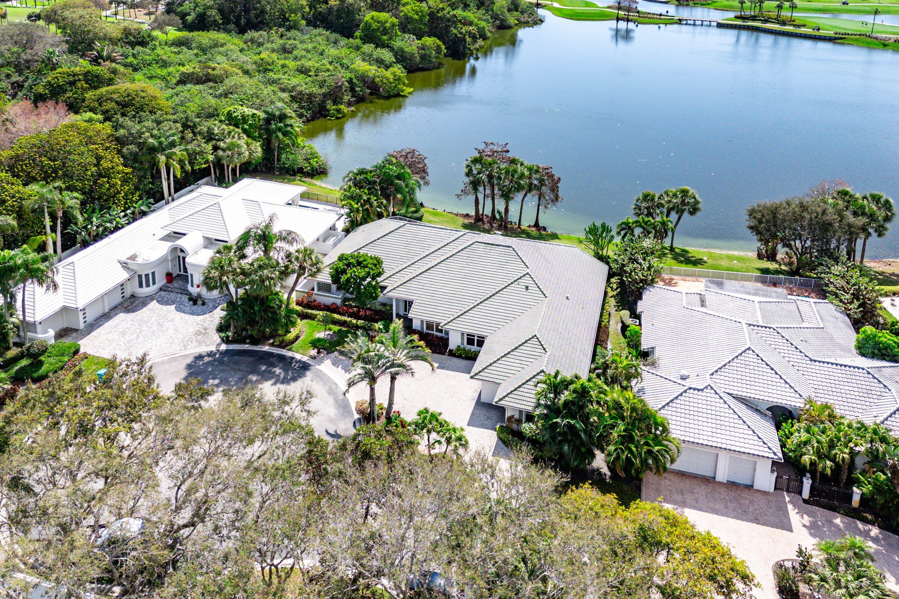 4 Sutton Drive
