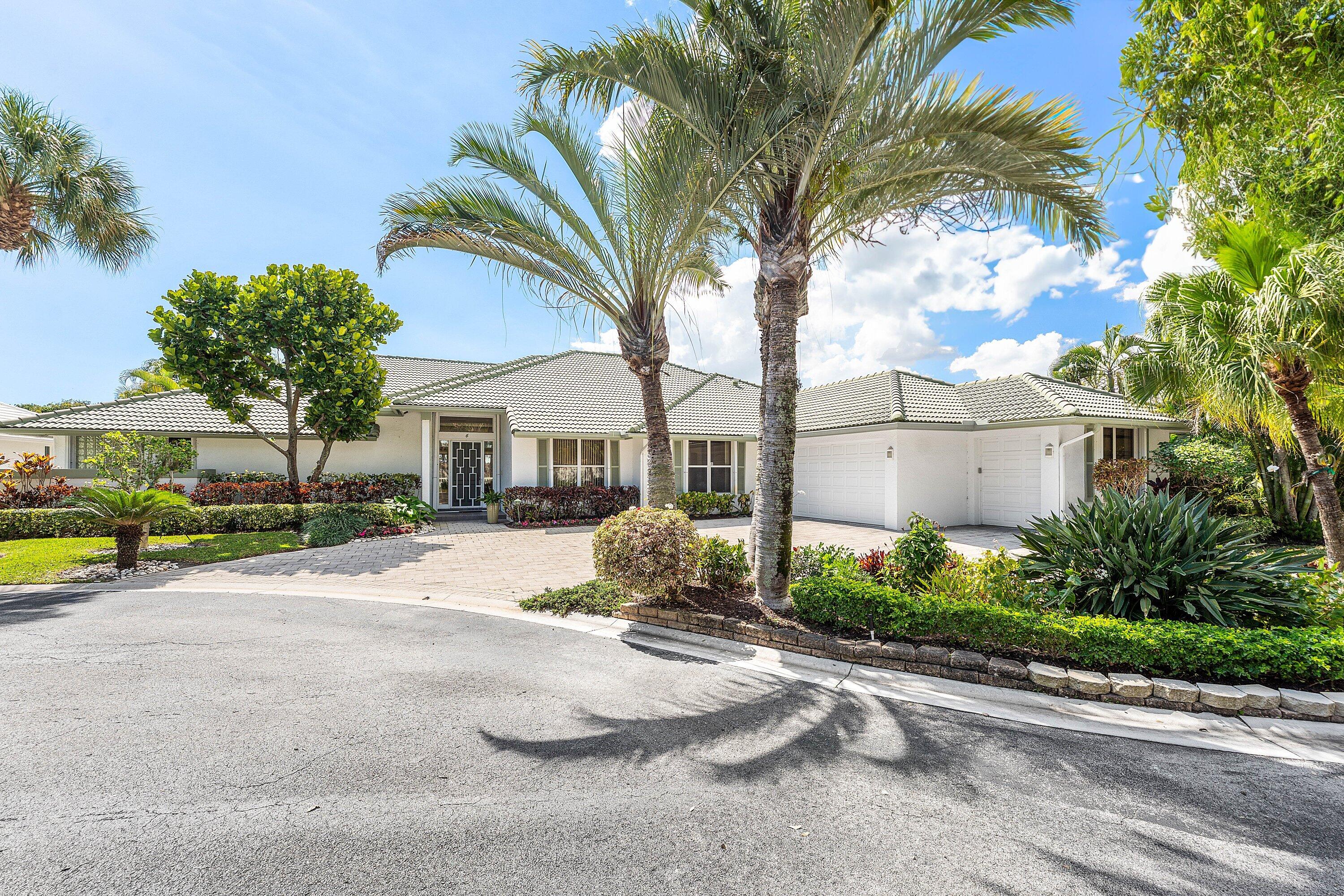 4 Sutton Drive