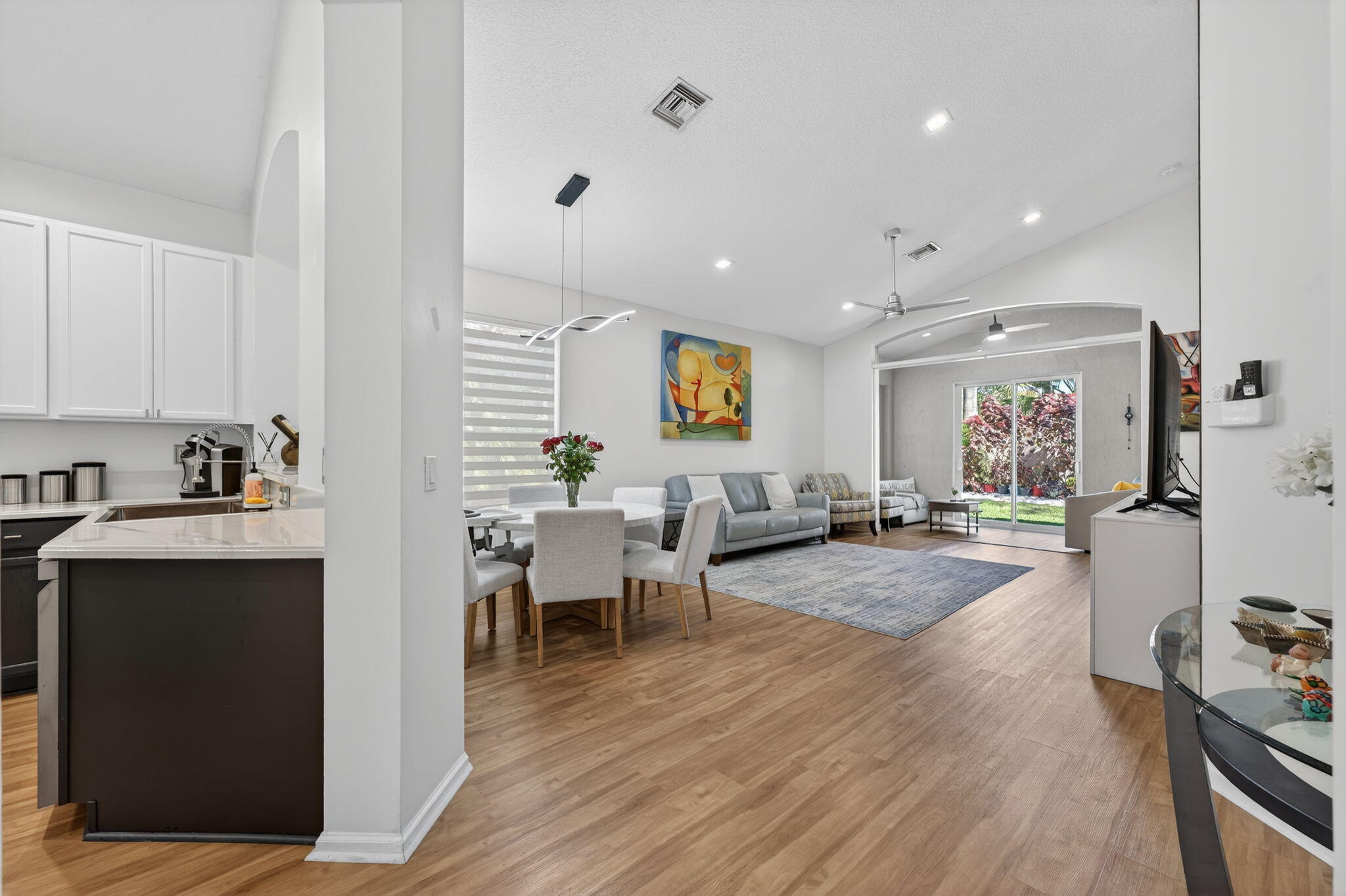 6689 Southport Drive