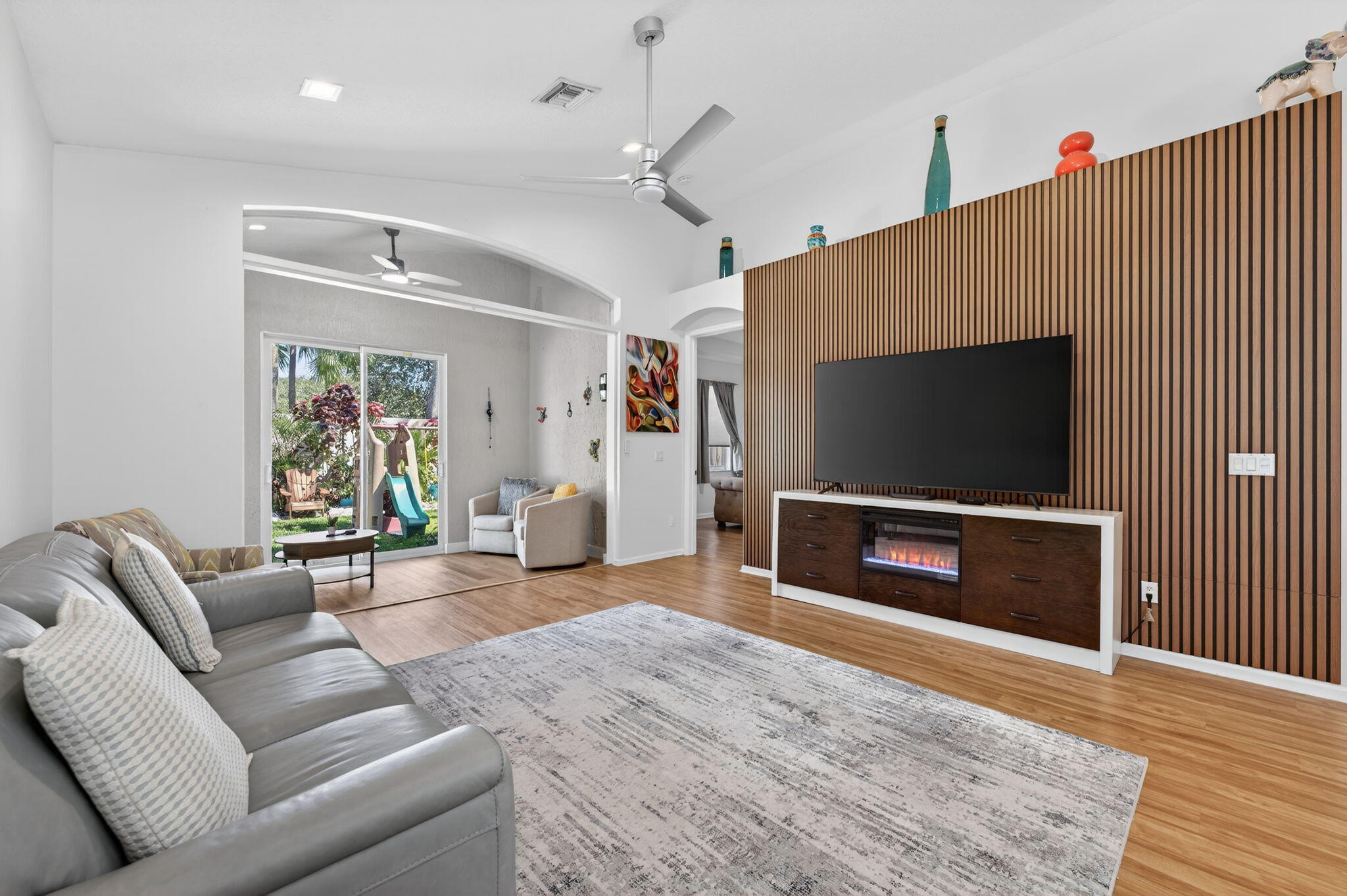 6689 Southport Drive