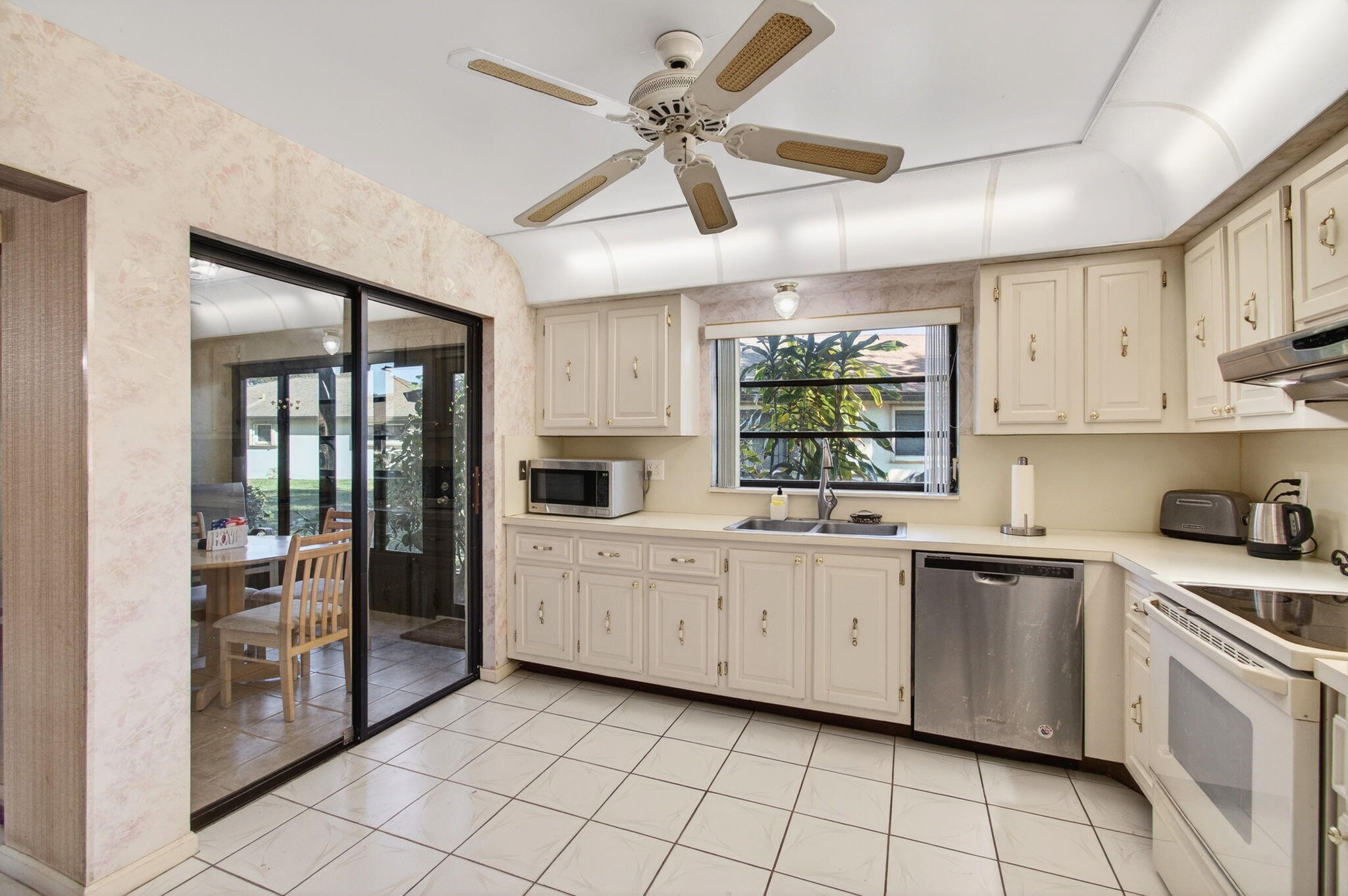 10244 Dovewood Lane A