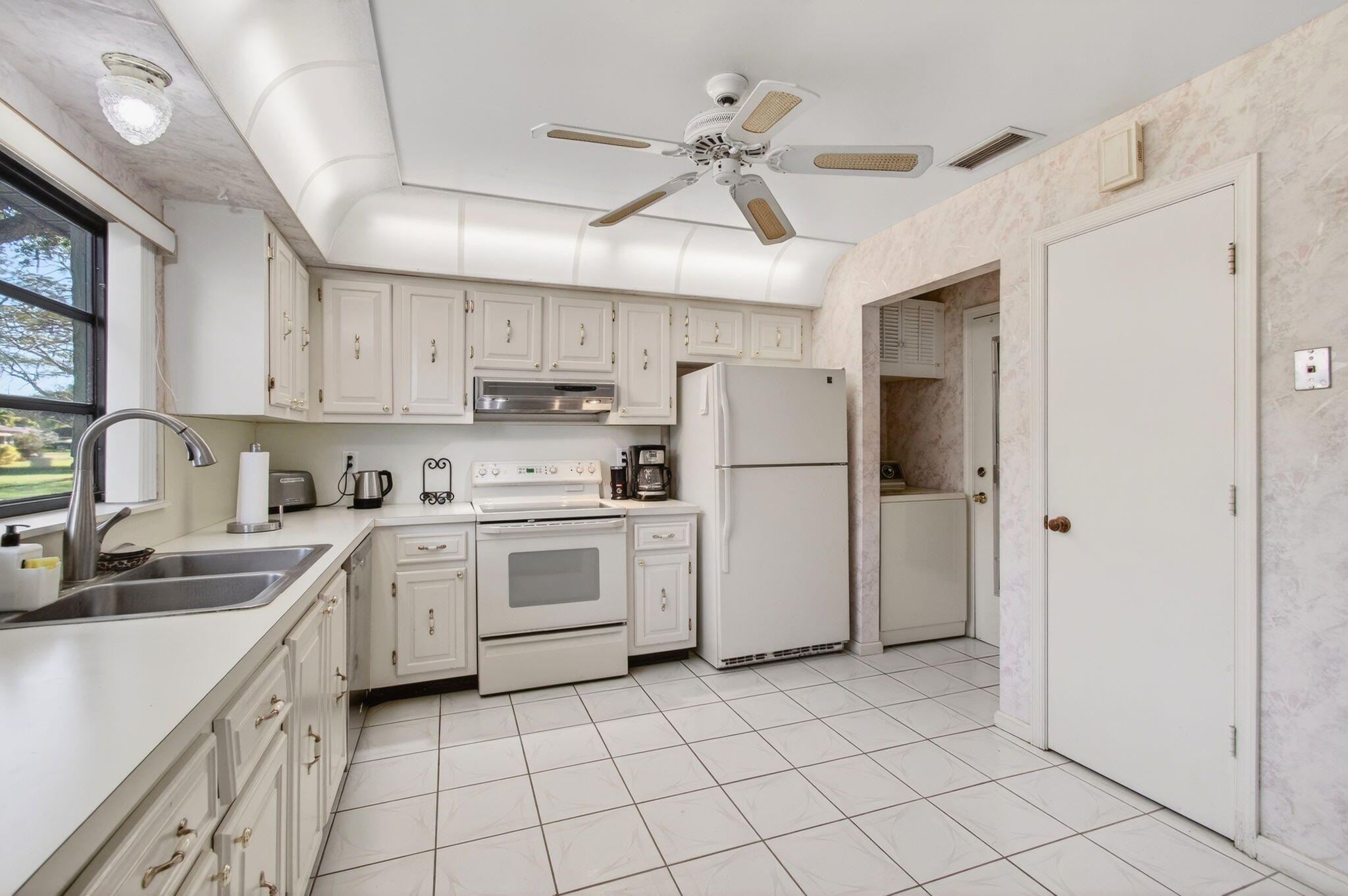 10244 Dovewood Lane A