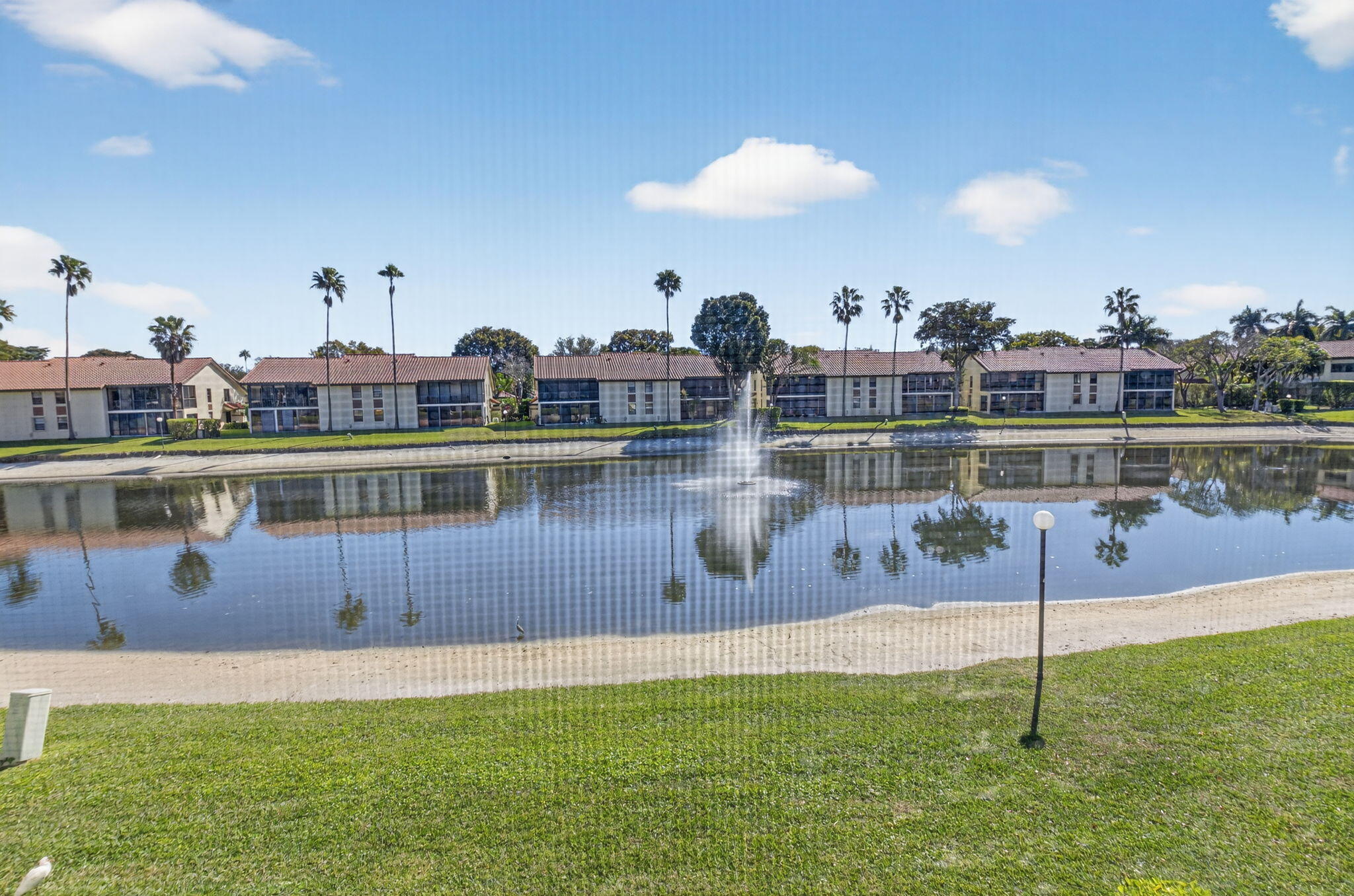 10279 N Circle Lake Drive 202