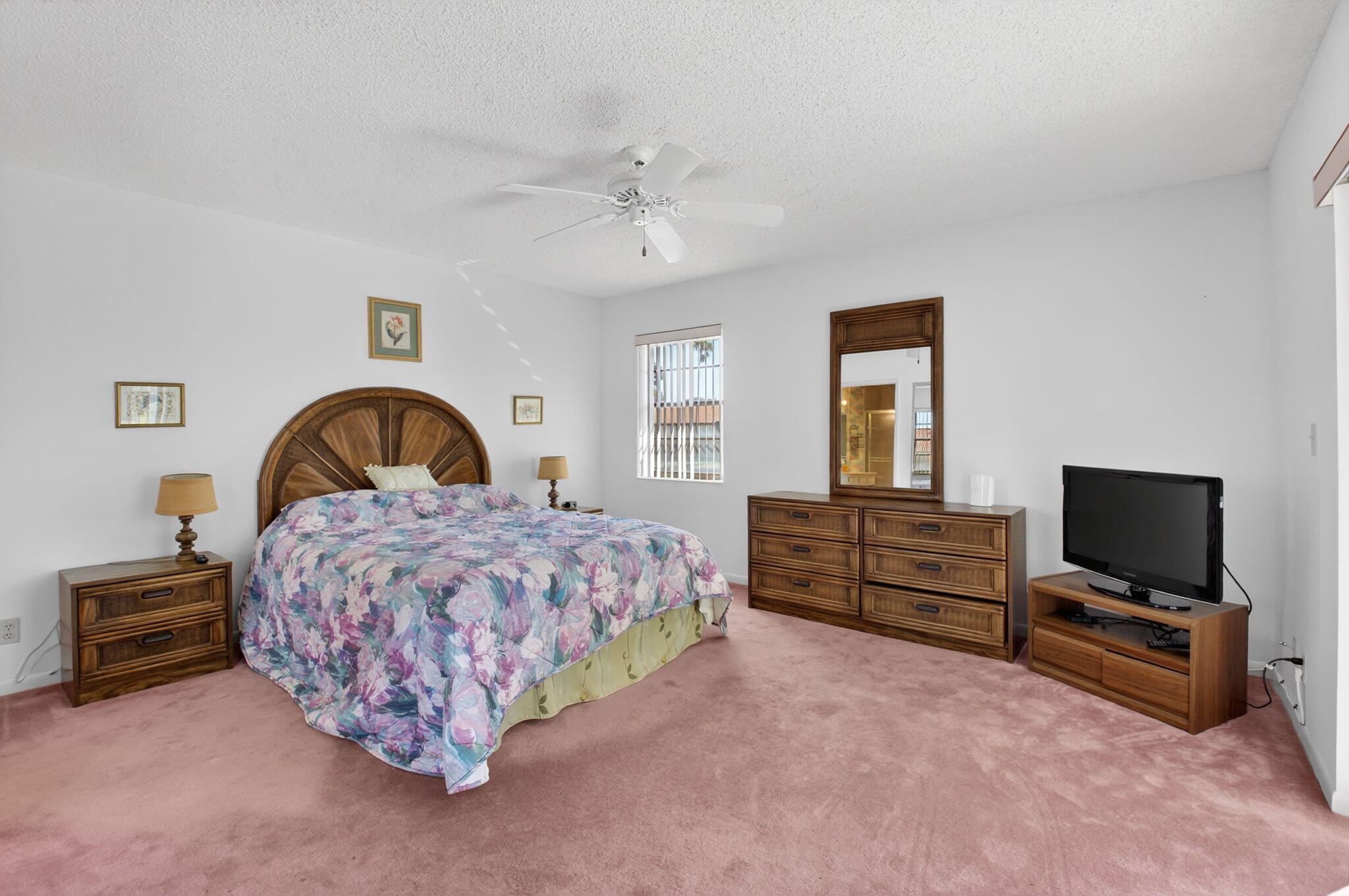 10279 N Circle Lake Drive 202