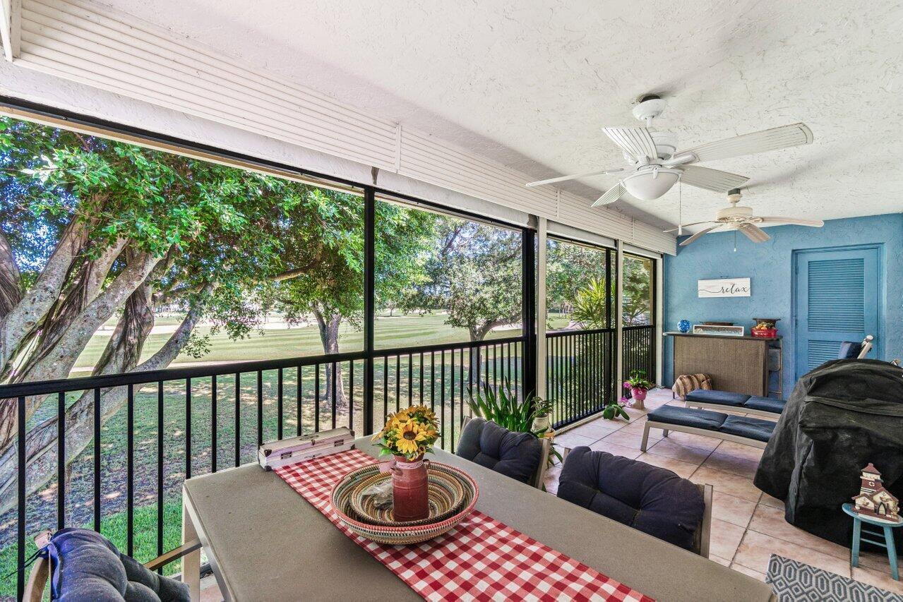 4 Stratford Drive E B