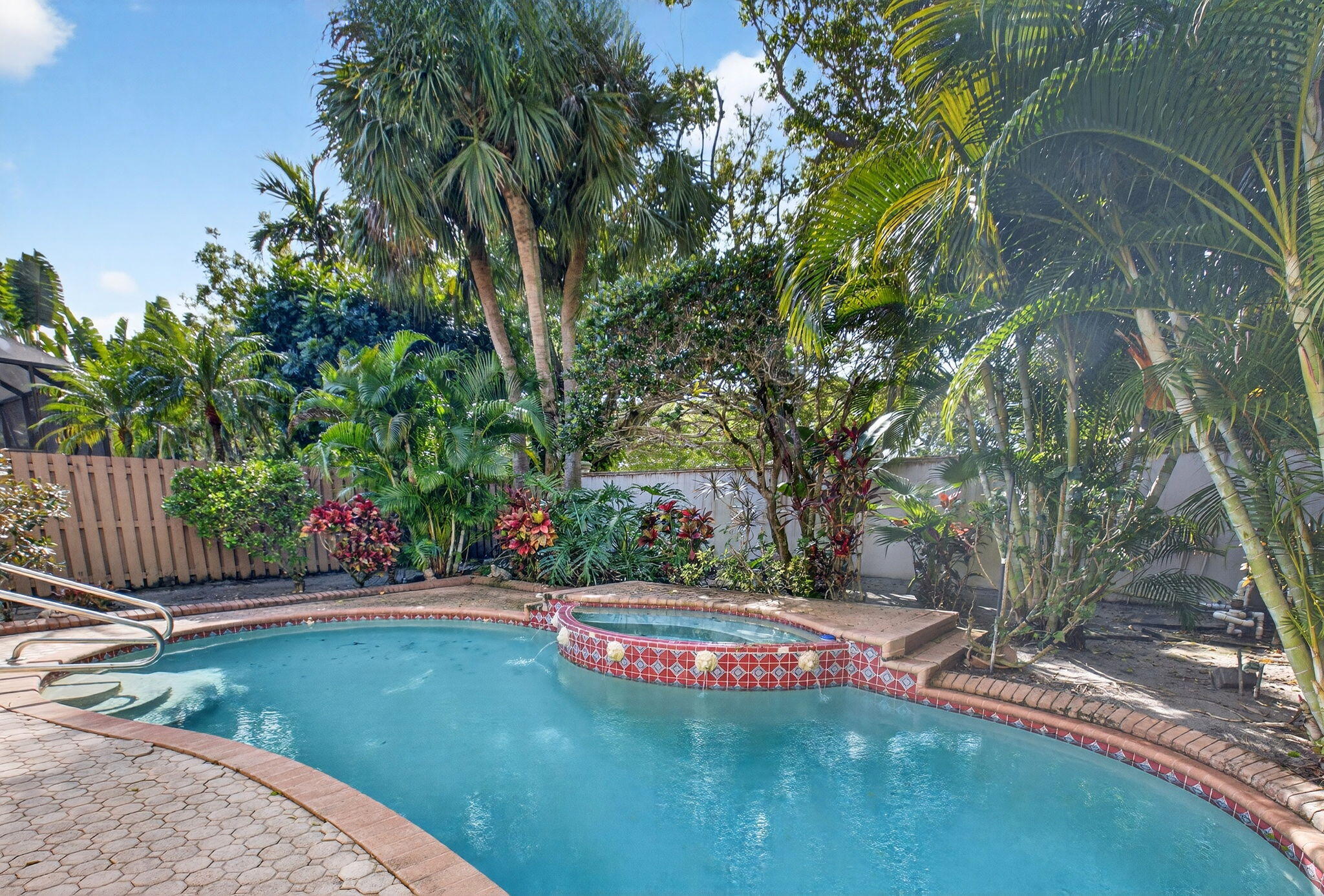 2476 NW 66th Drive