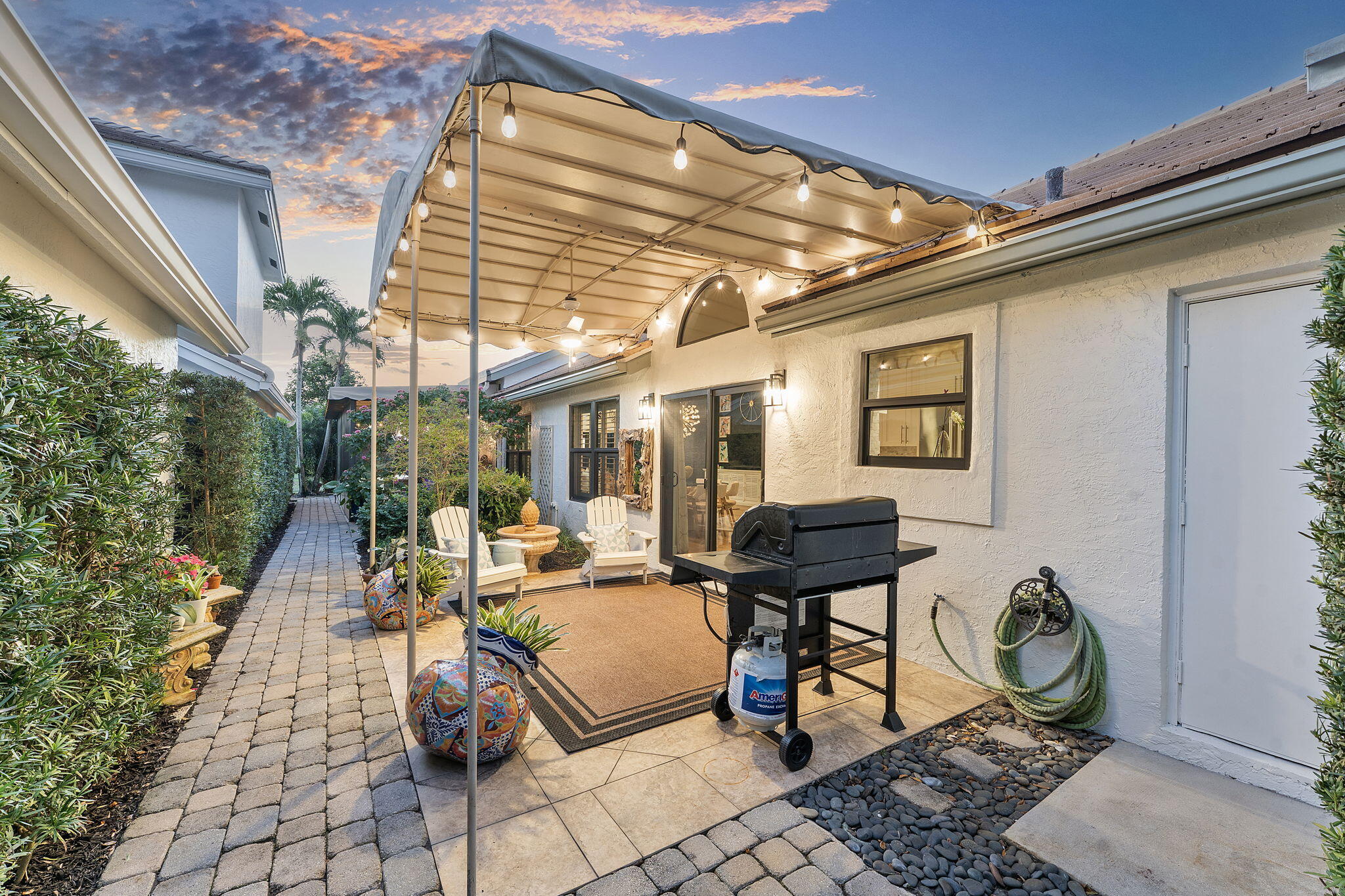 380 Sherwood Forest Drive