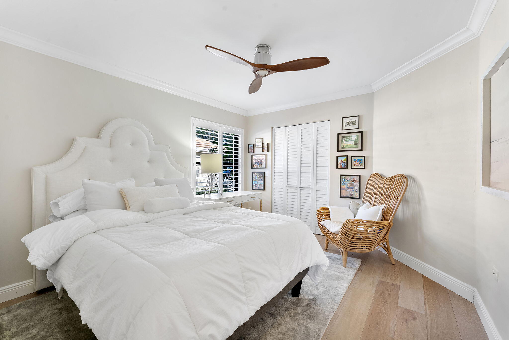 380 Sherwood Forest Drive