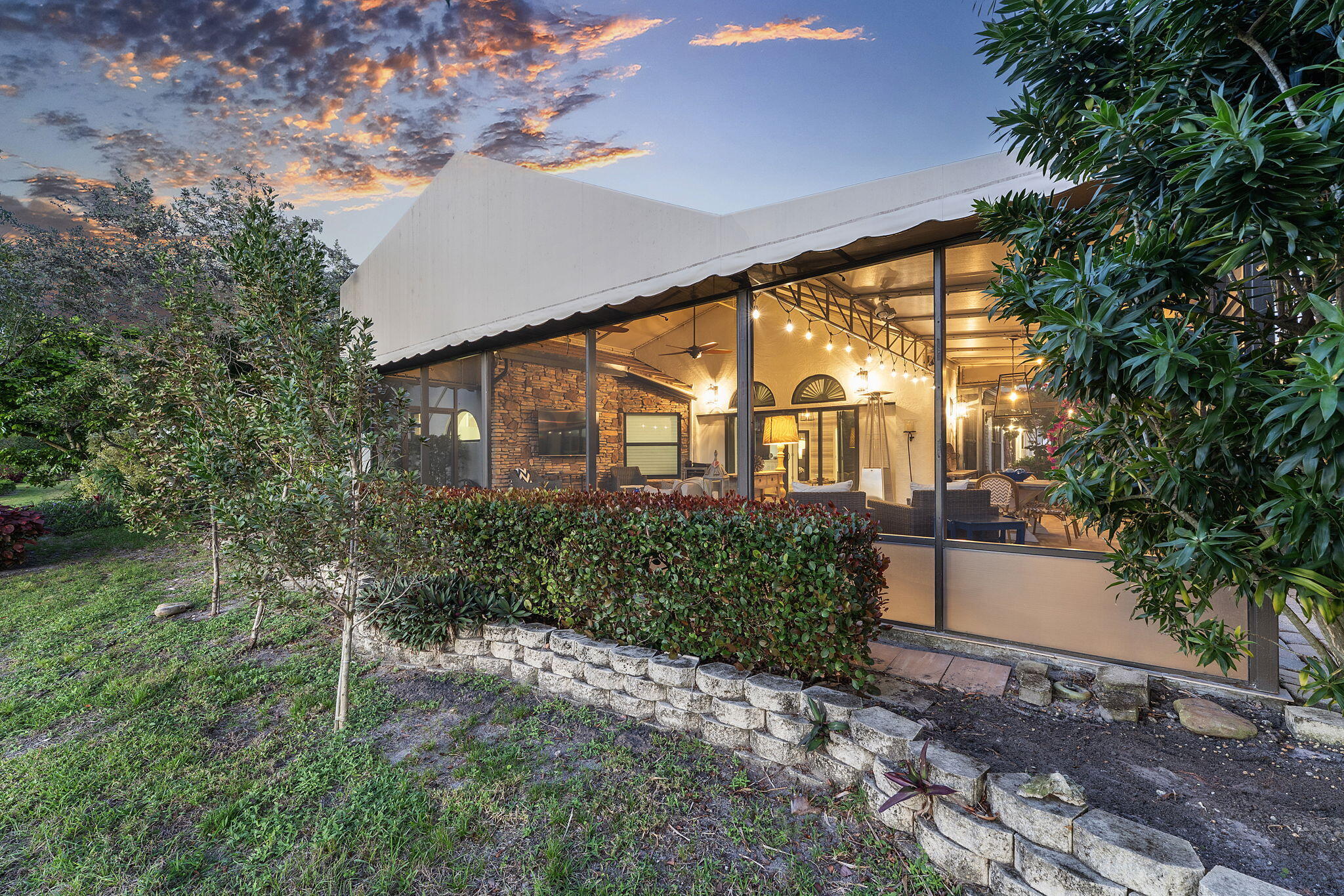 380 Sherwood Forest Drive