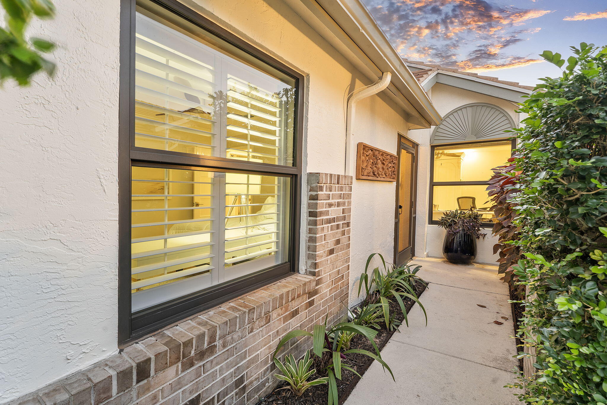 380 Sherwood Forest Drive