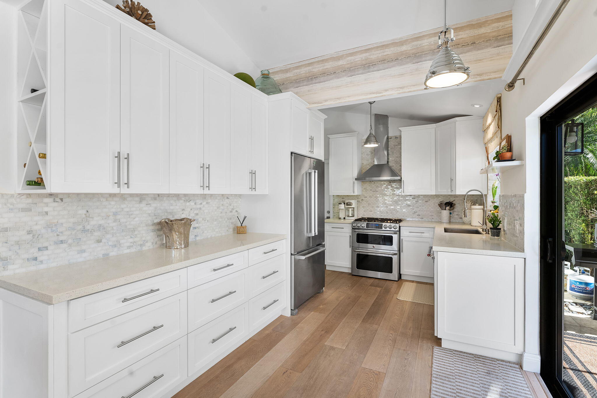 380 Sherwood Forest Drive