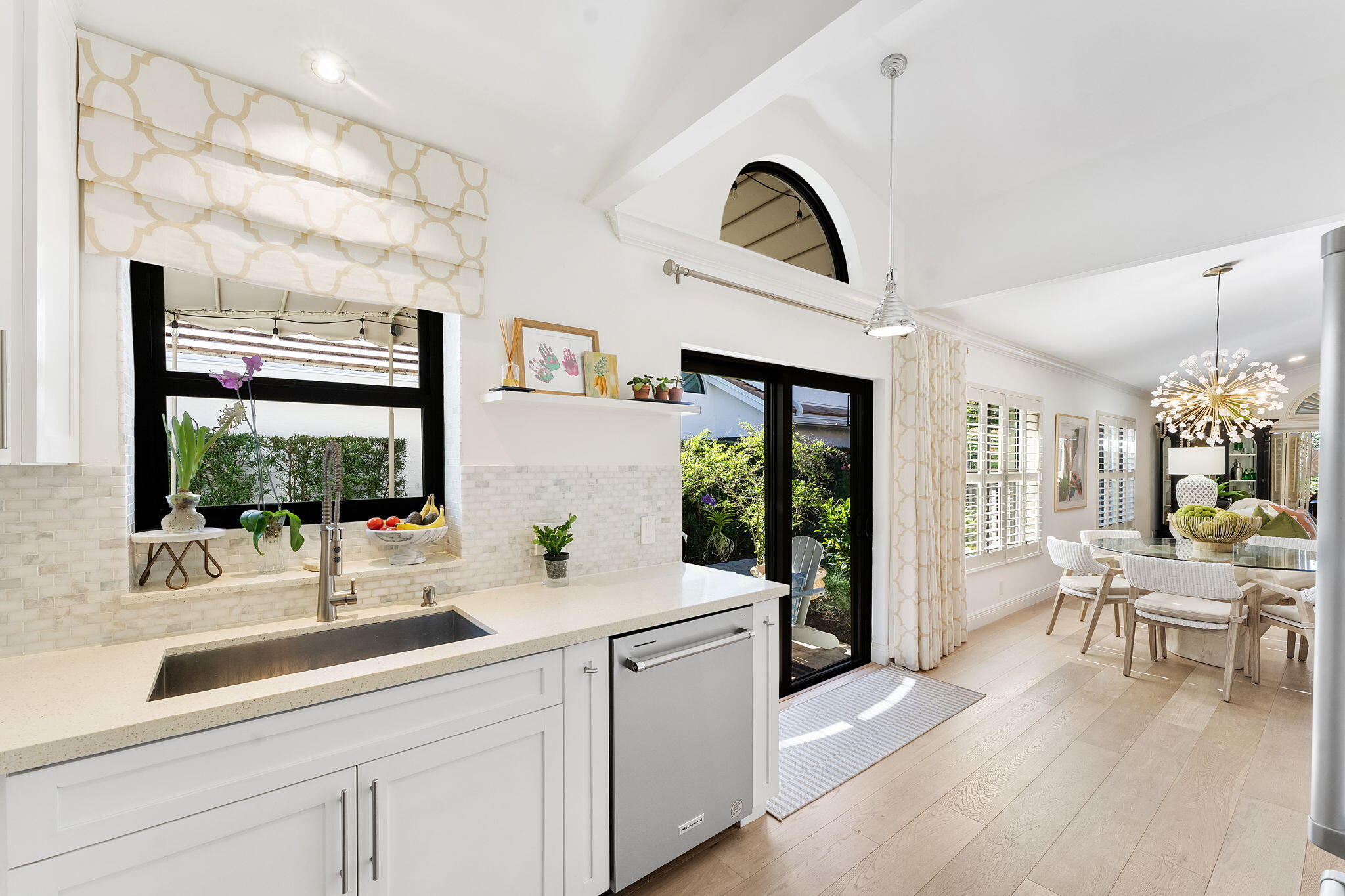 380 Sherwood Forest Drive