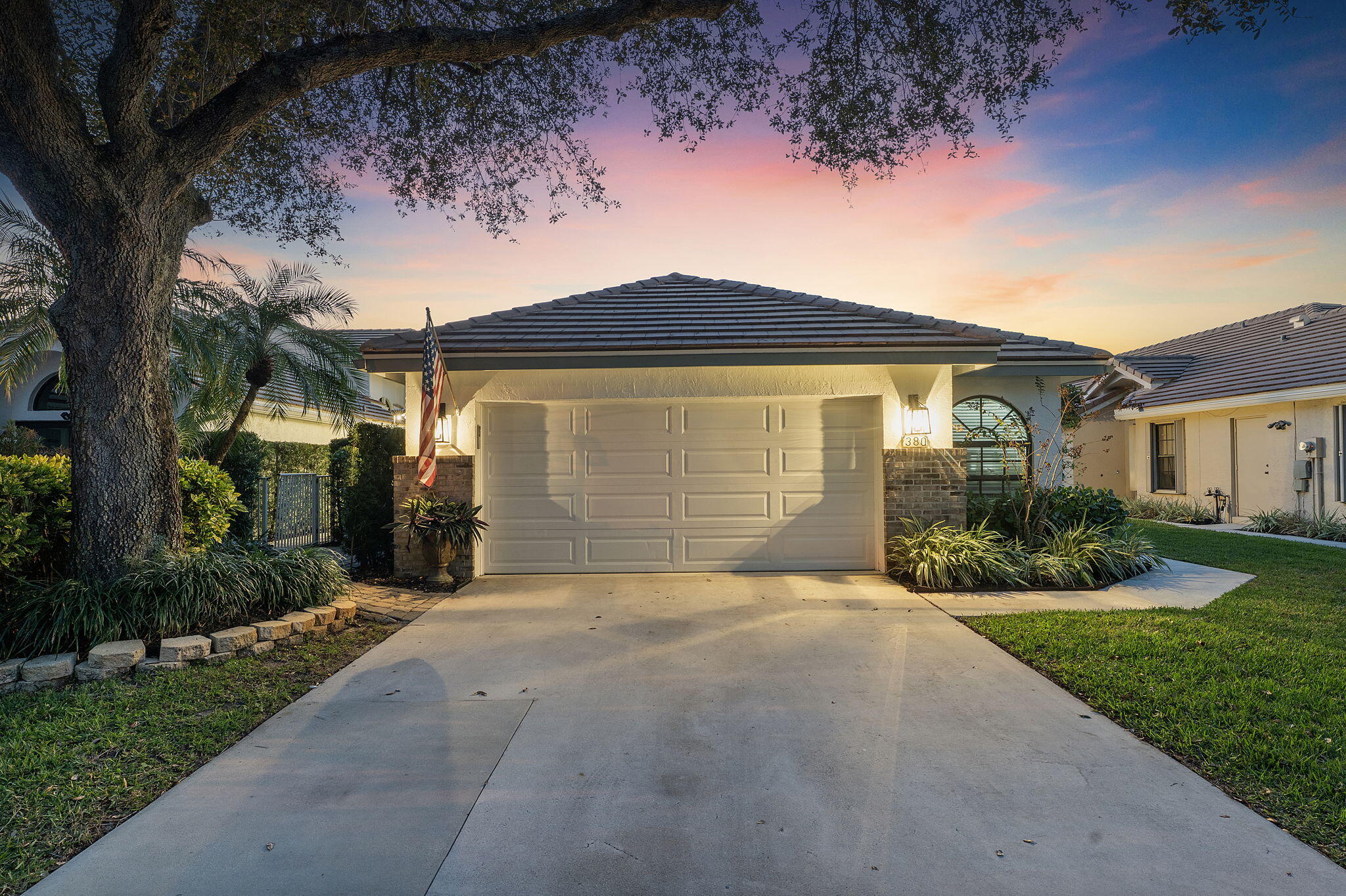 380 Sherwood Forest Drive