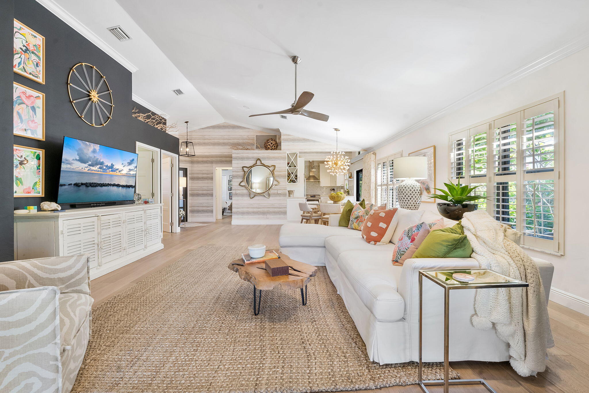 380 Sherwood Forest Drive