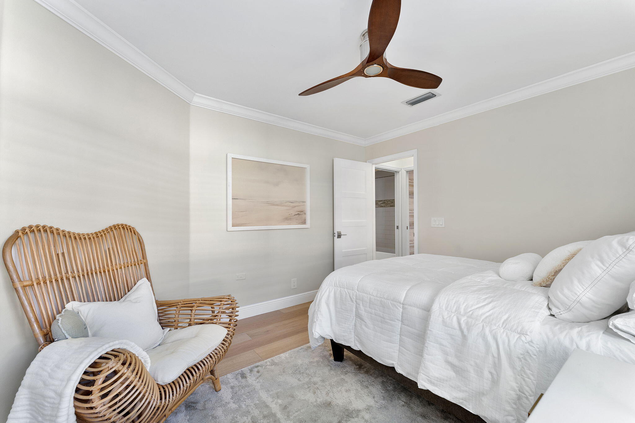 380 Sherwood Forest Drive