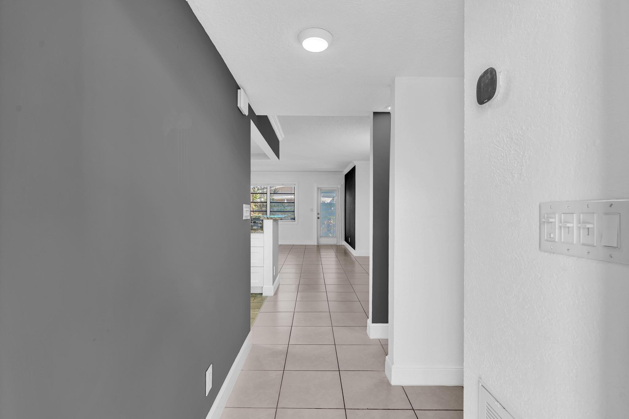 1779 NE 40th Place 405