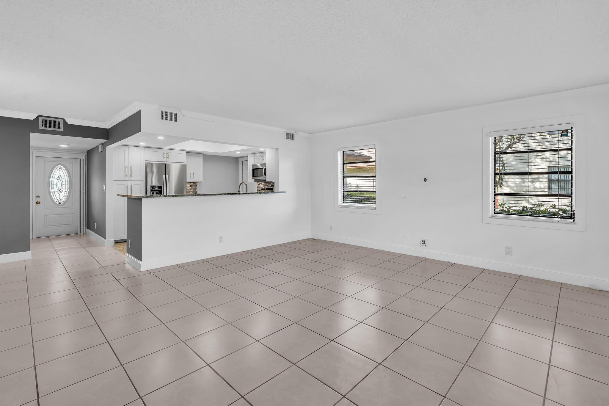 1779 NE 40th Place 405