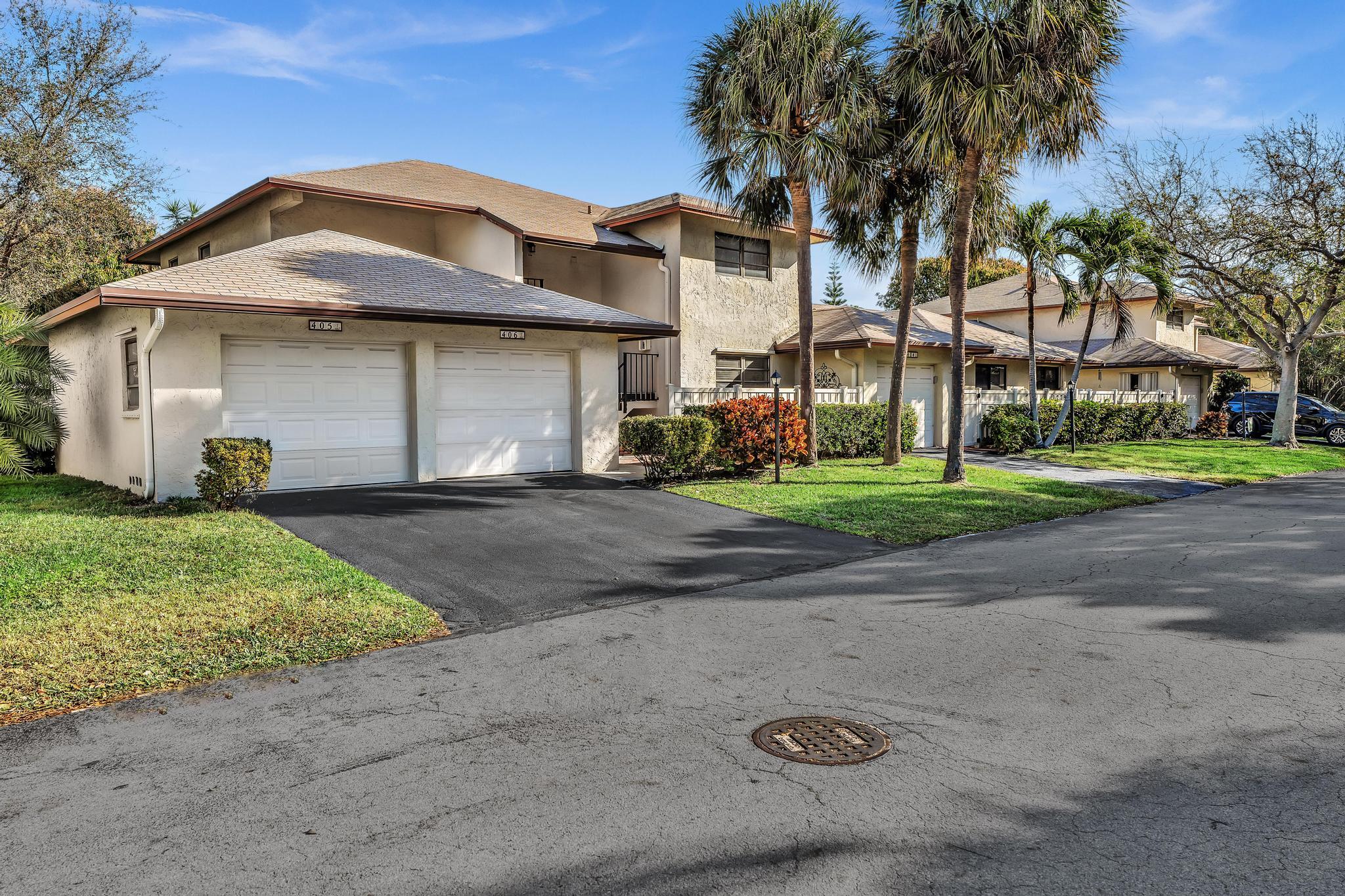 1779 NE 40th Place 405