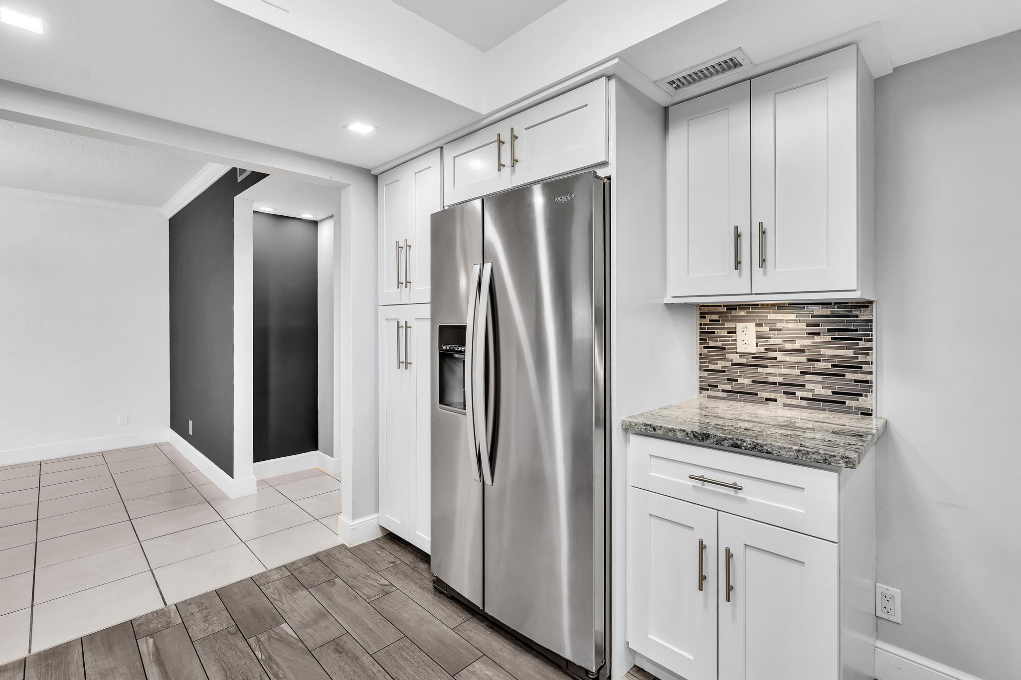 1779 NE 40th Place 405