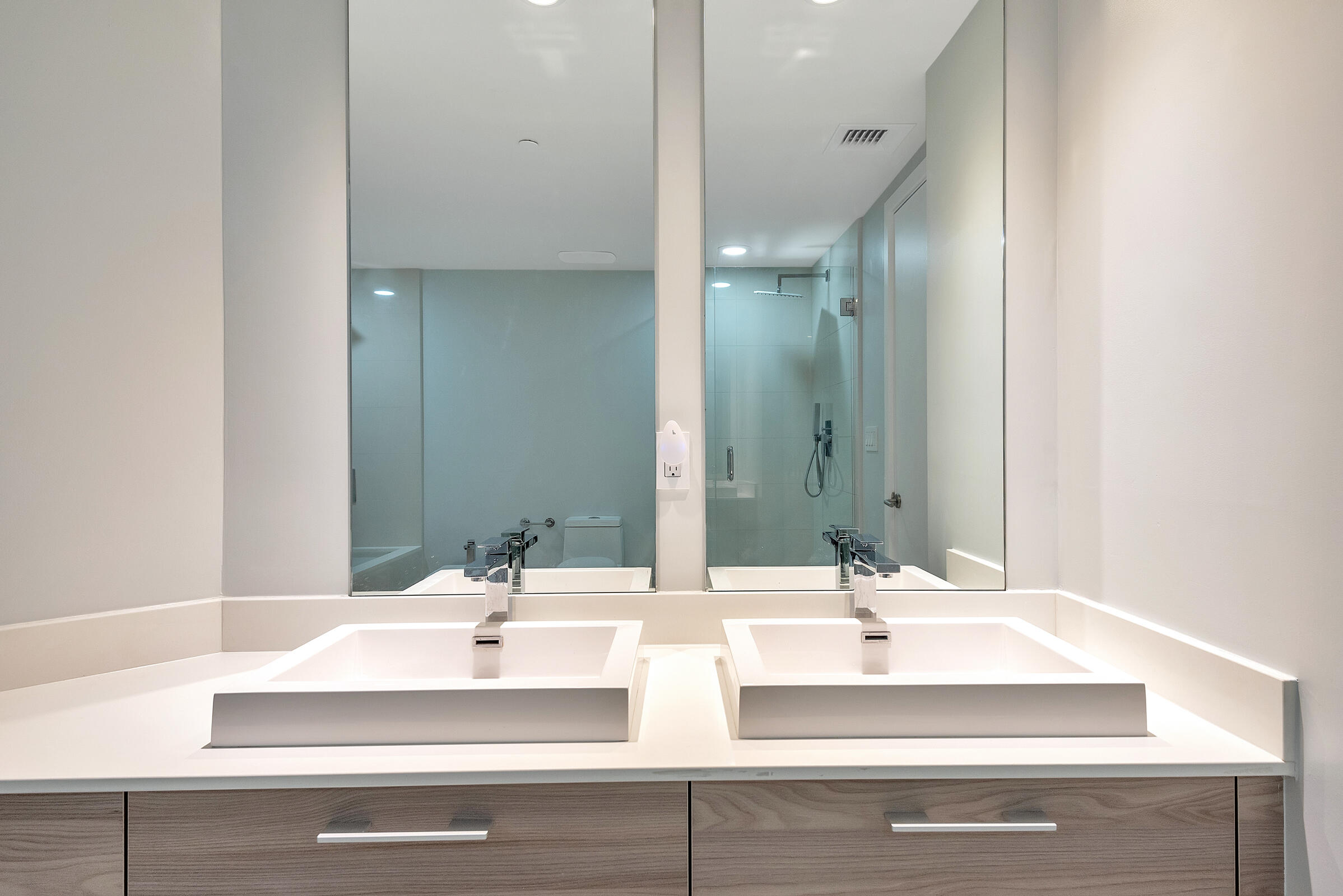 1300 S Miami Avenue Unit: 2401