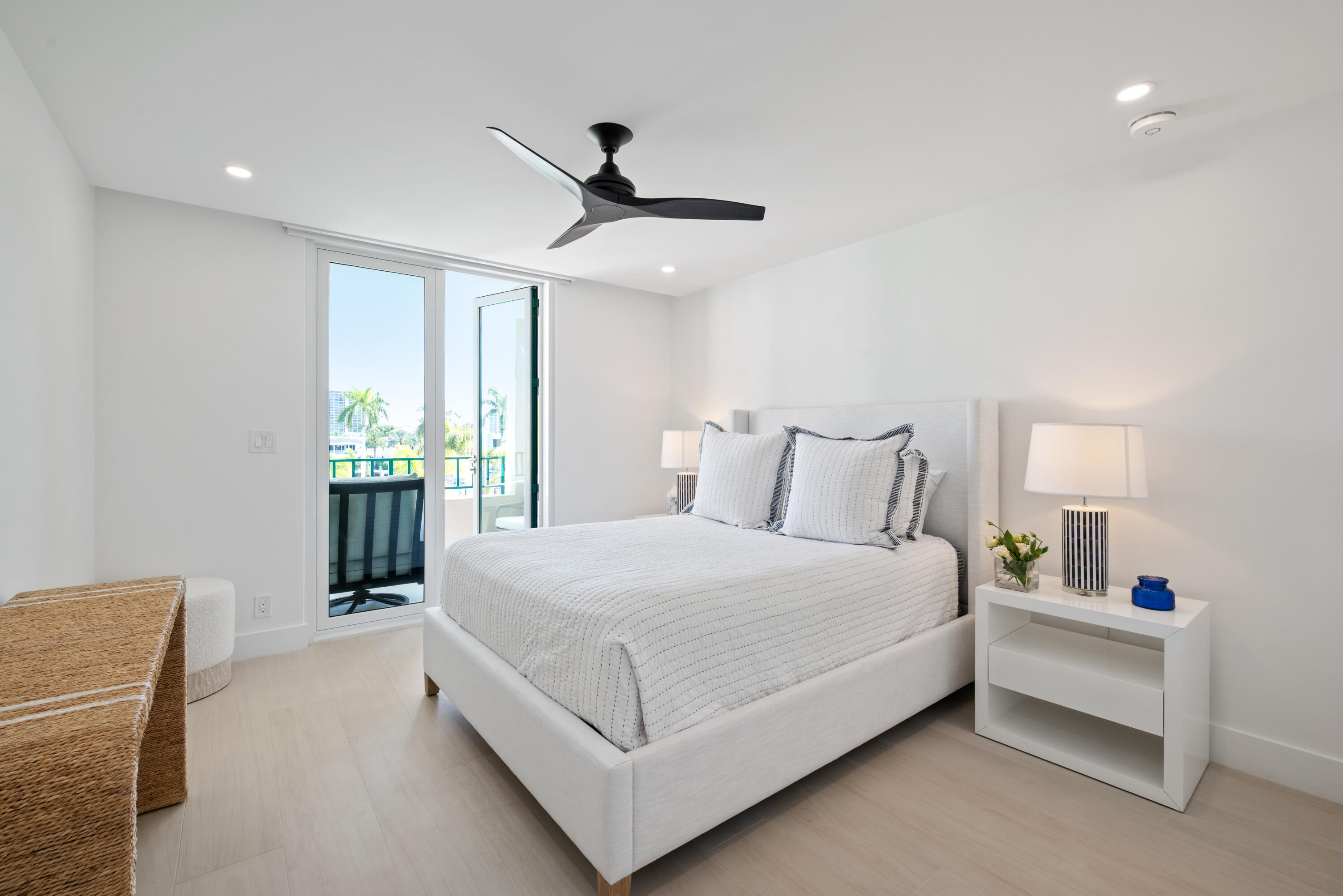 100 SE 5th Avenue 415