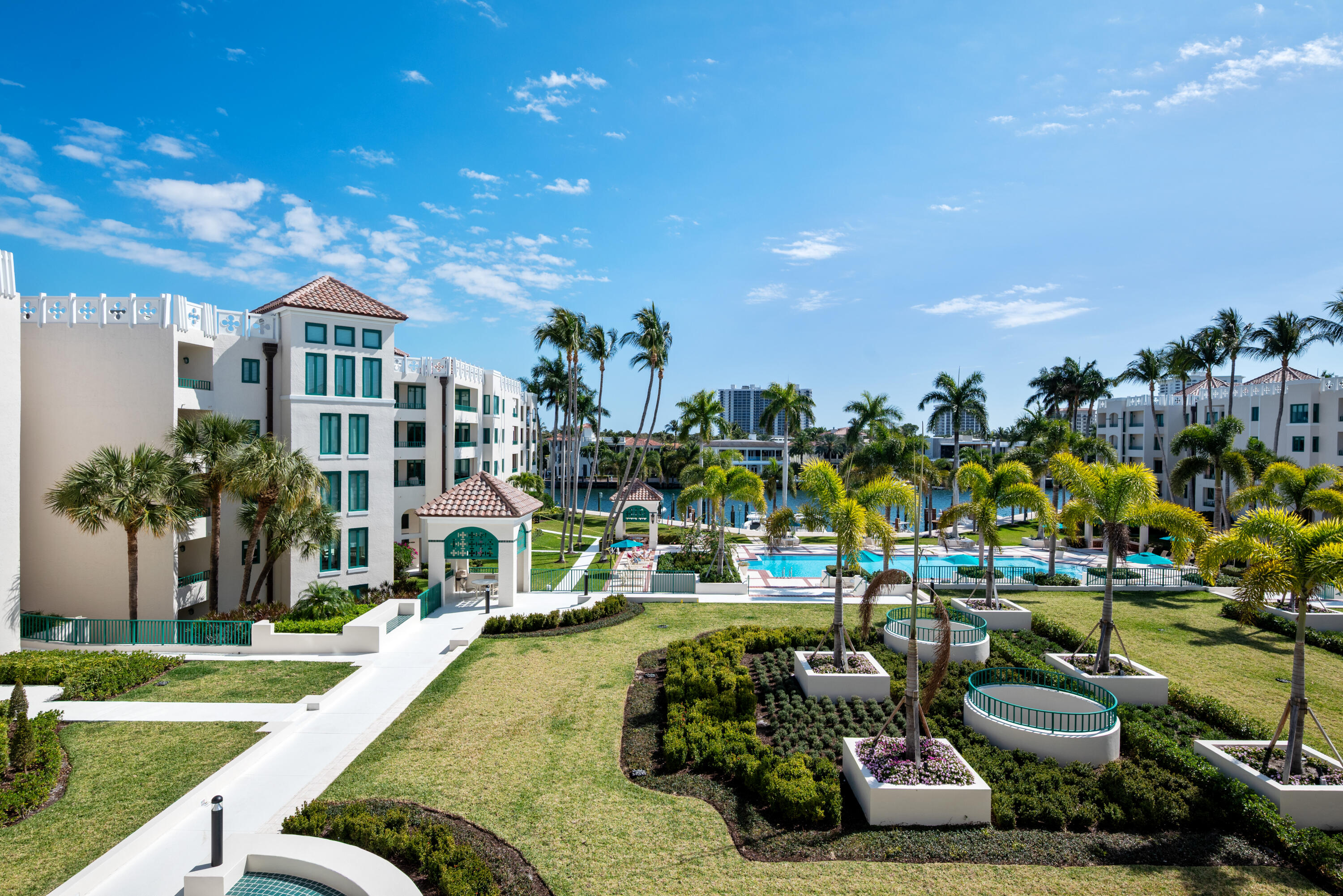 100 SE 5th Avenue 415