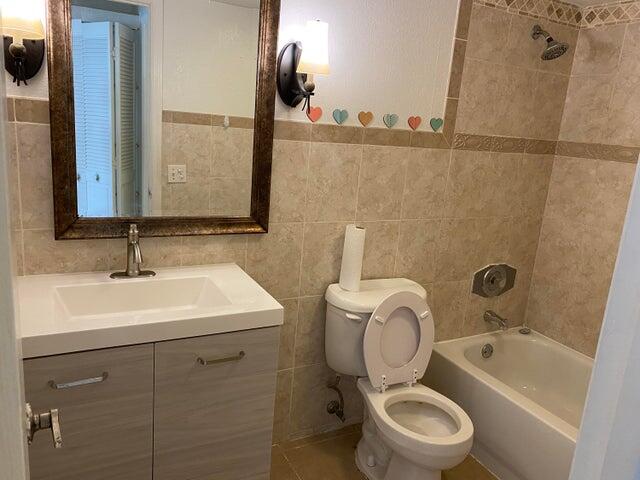 1291 NW 13th Street 445d